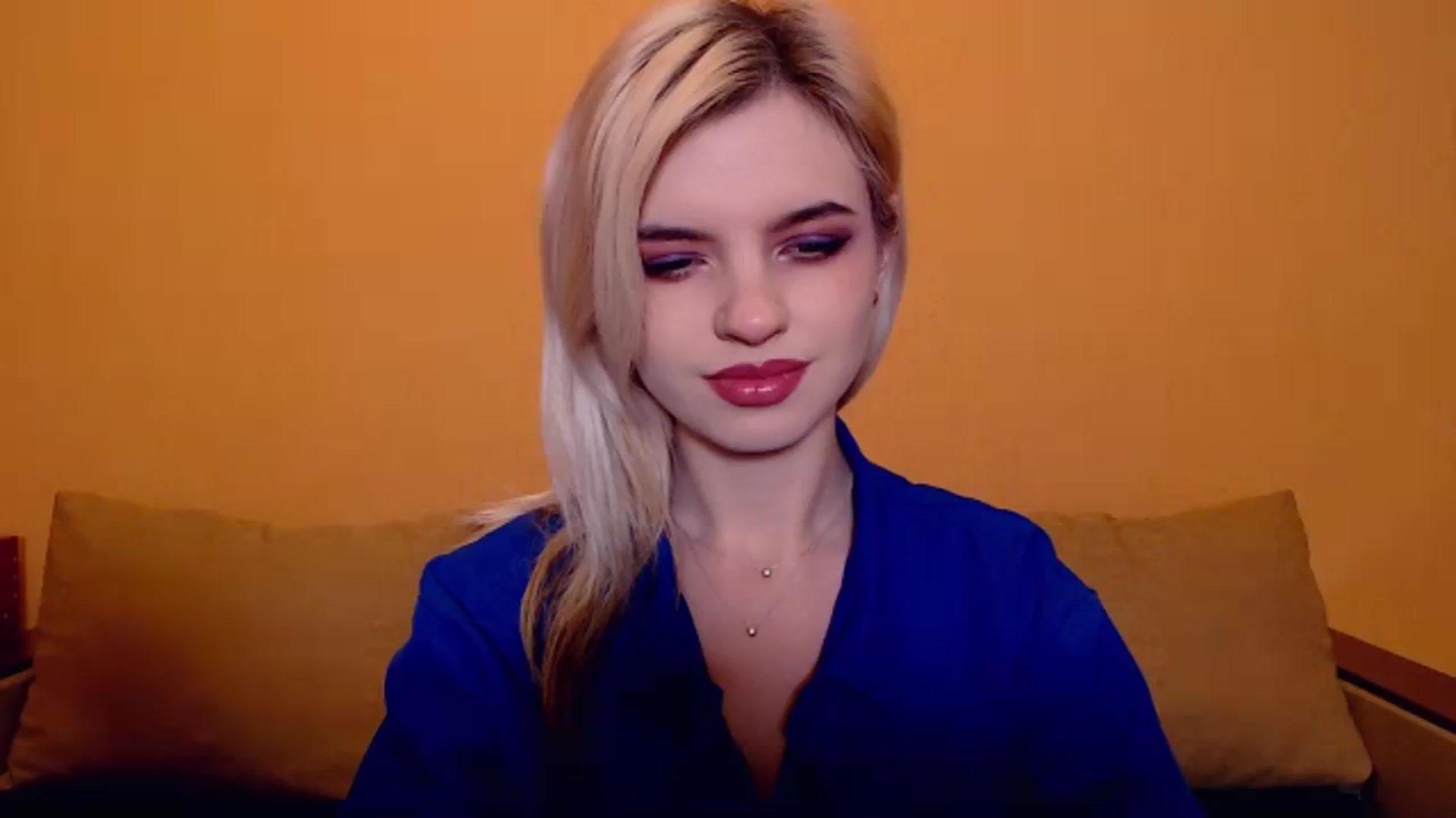Gallery image thumbnail from Erineys's myfreecams stream on, 11/18/2023, 14:35 image 1 of 20