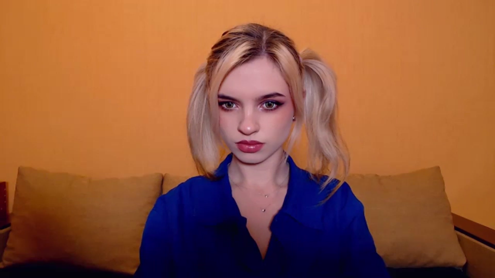 Gallery image thumbnail from Erineys's myfreecams stream on, 11/18/2023, 14:35 image 15 of 20