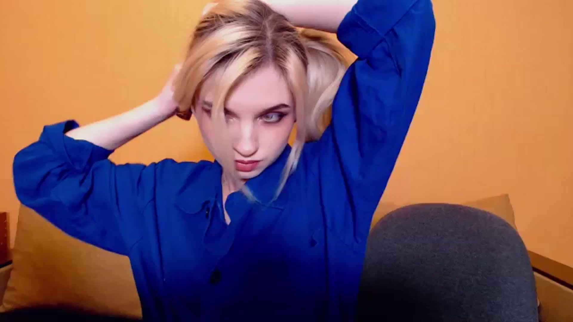 Gallery image thumbnail from Erineys's myfreecams stream on, 11/18/2023, 14:35 image 14 of 20