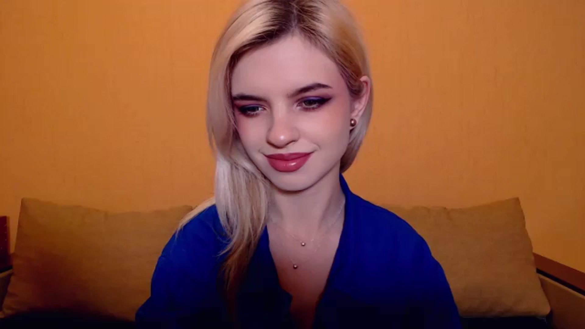 Gallery image thumbnail from Erineys's myfreecams stream on, 11/18/2023, 14:35 image 8 of 20