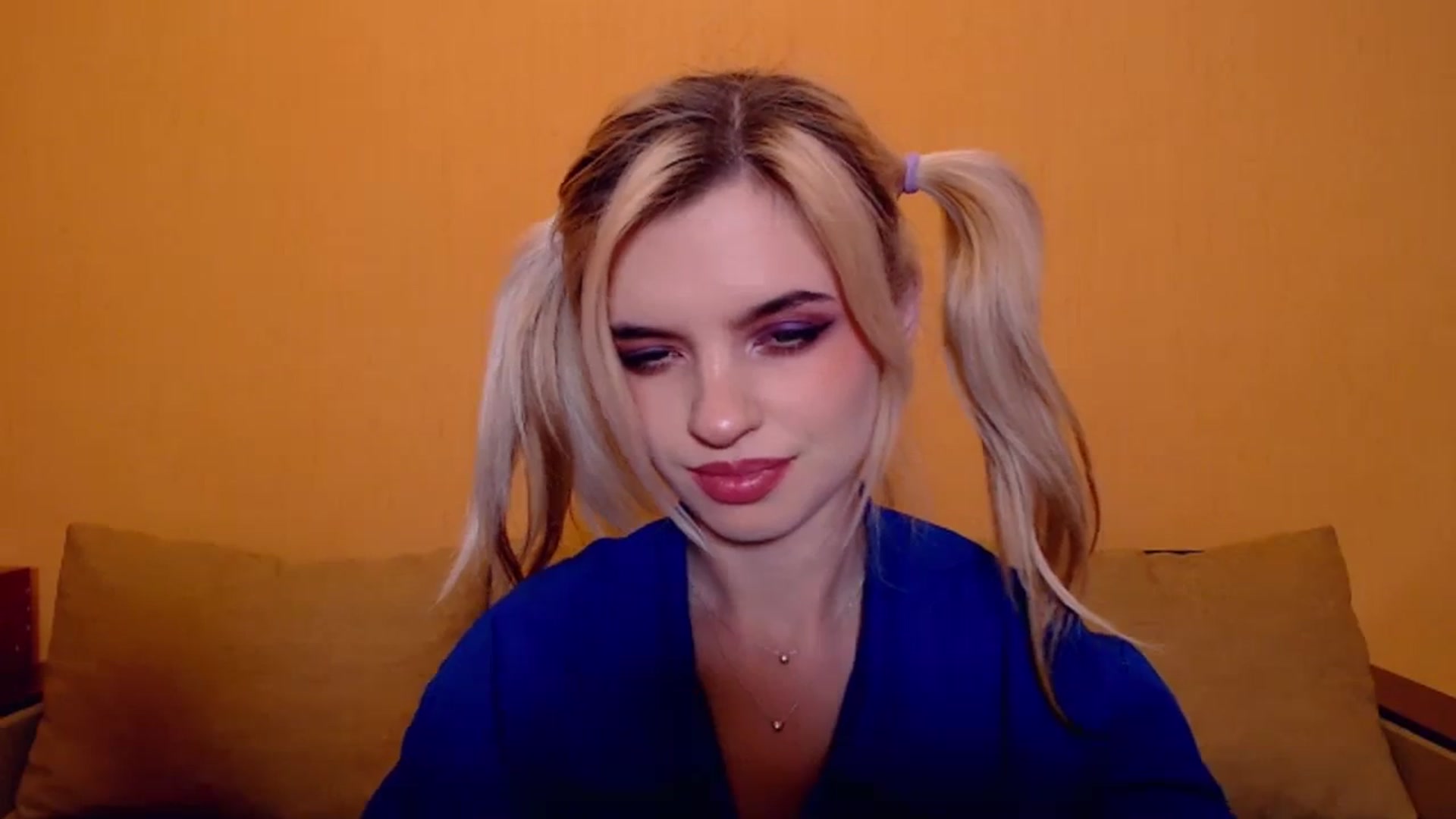 Gallery image thumbnail from Erineys's myfreecams stream on, 11/18/2023, 17:26 image 12 of 20