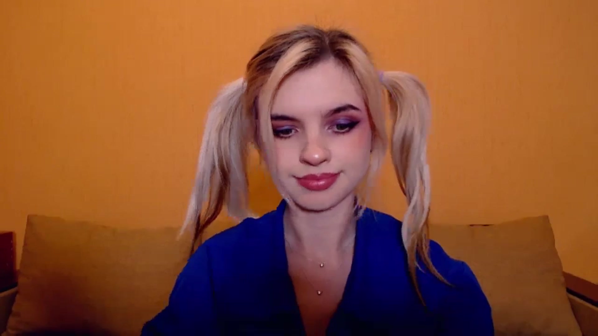 Gallery image thumbnail from Erineys's myfreecams stream on, 11/18/2023, 17:26 image 11 of 20