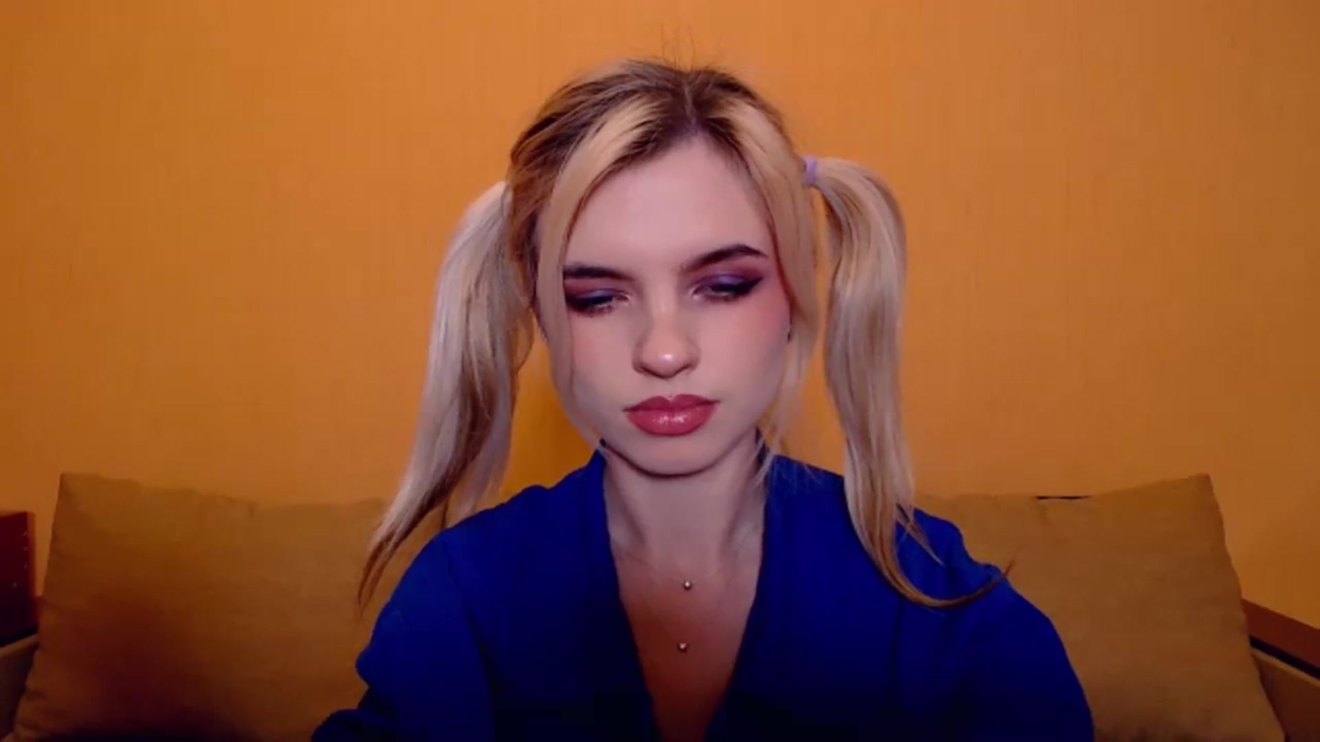 Gallery image thumbnail from Erineys's myfreecams stream on, 11/18/2023, 17:26 image 13 of 20