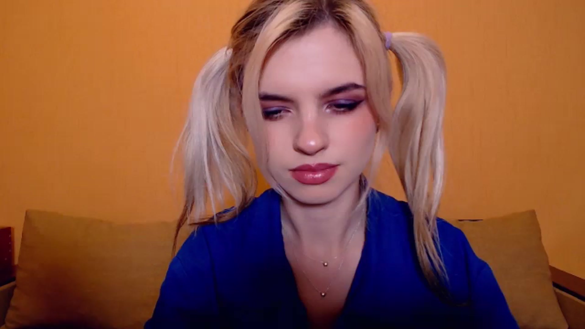 Gallery image thumbnail from Erineys's myfreecams stream on, 11/18/2023, 17:26 image 6 of 20