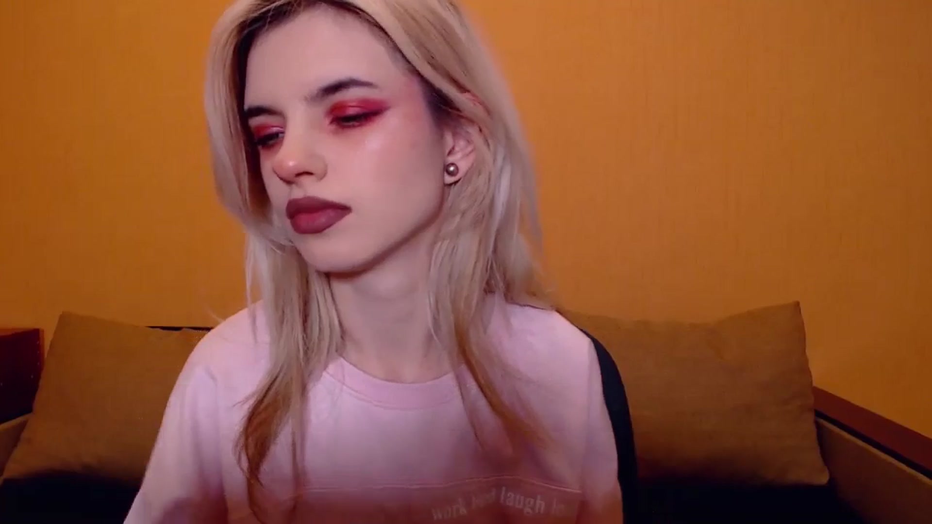 Gallery image thumbnail from Erineys's myfreecams stream on, 11/19/2023, 15:44 image 6 of 20