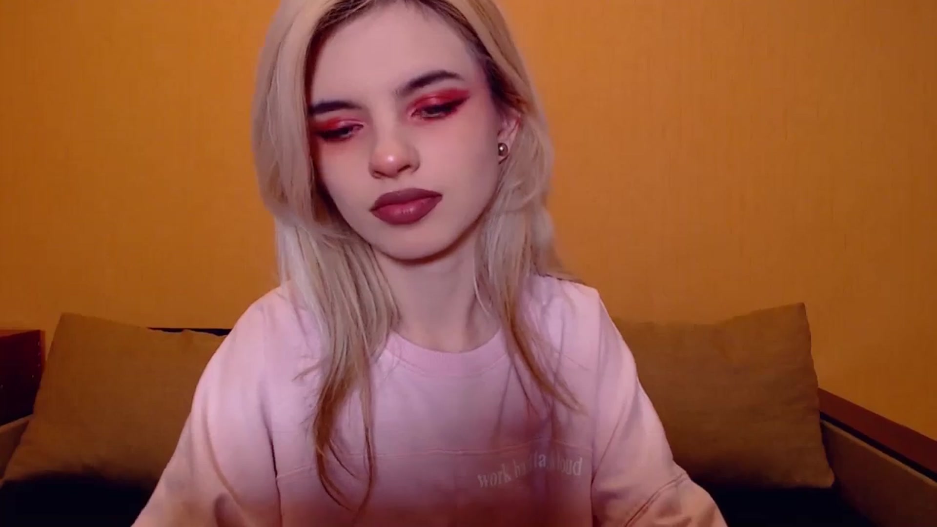 Gallery image thumbnail from Erineys's myfreecams stream on, 11/19/2023, 15:44 image 5 of 20