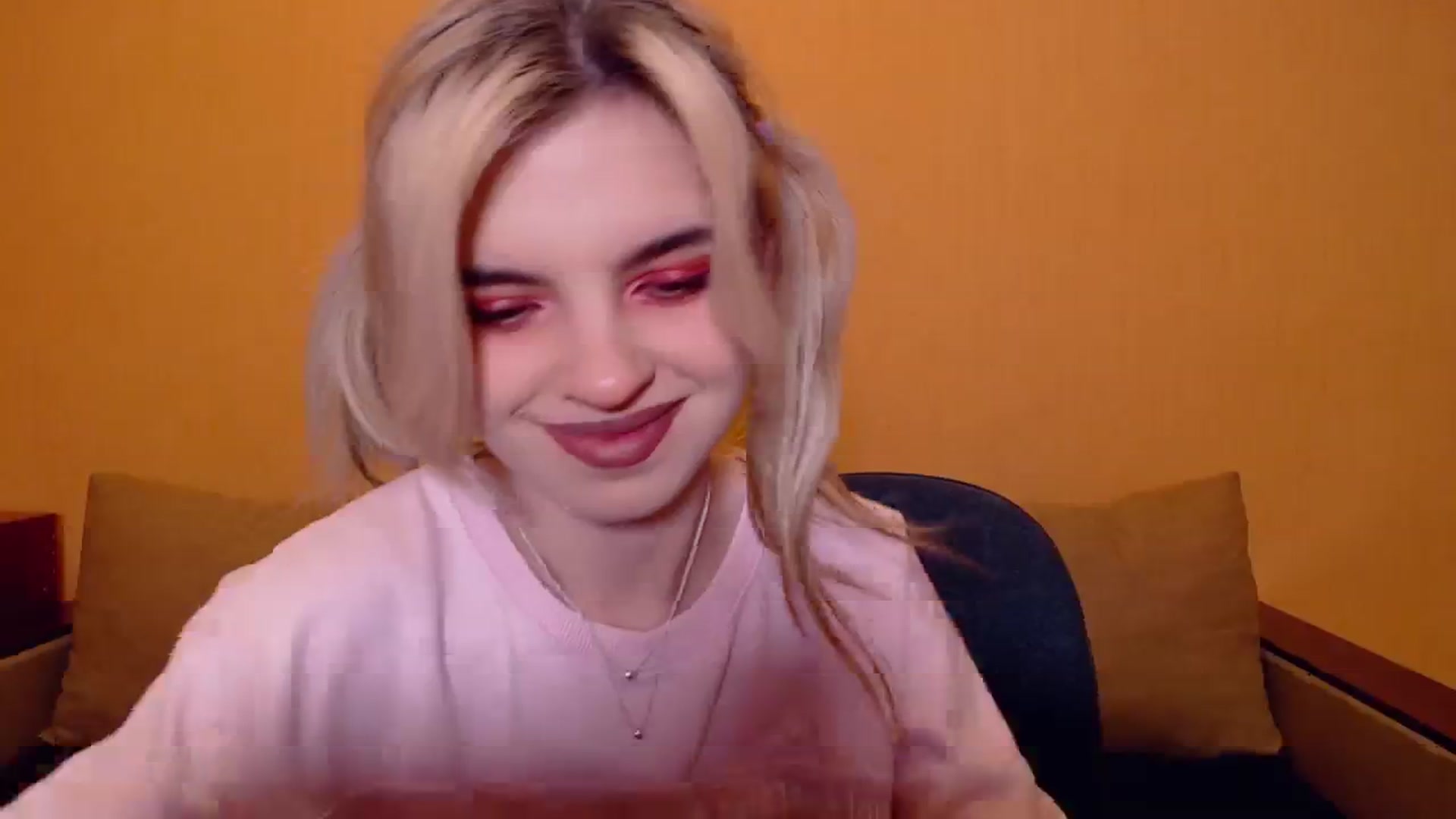 Gallery image thumbnail from Erineys's myfreecams stream on, 11/19/2023, 19:00 image 8 of 20