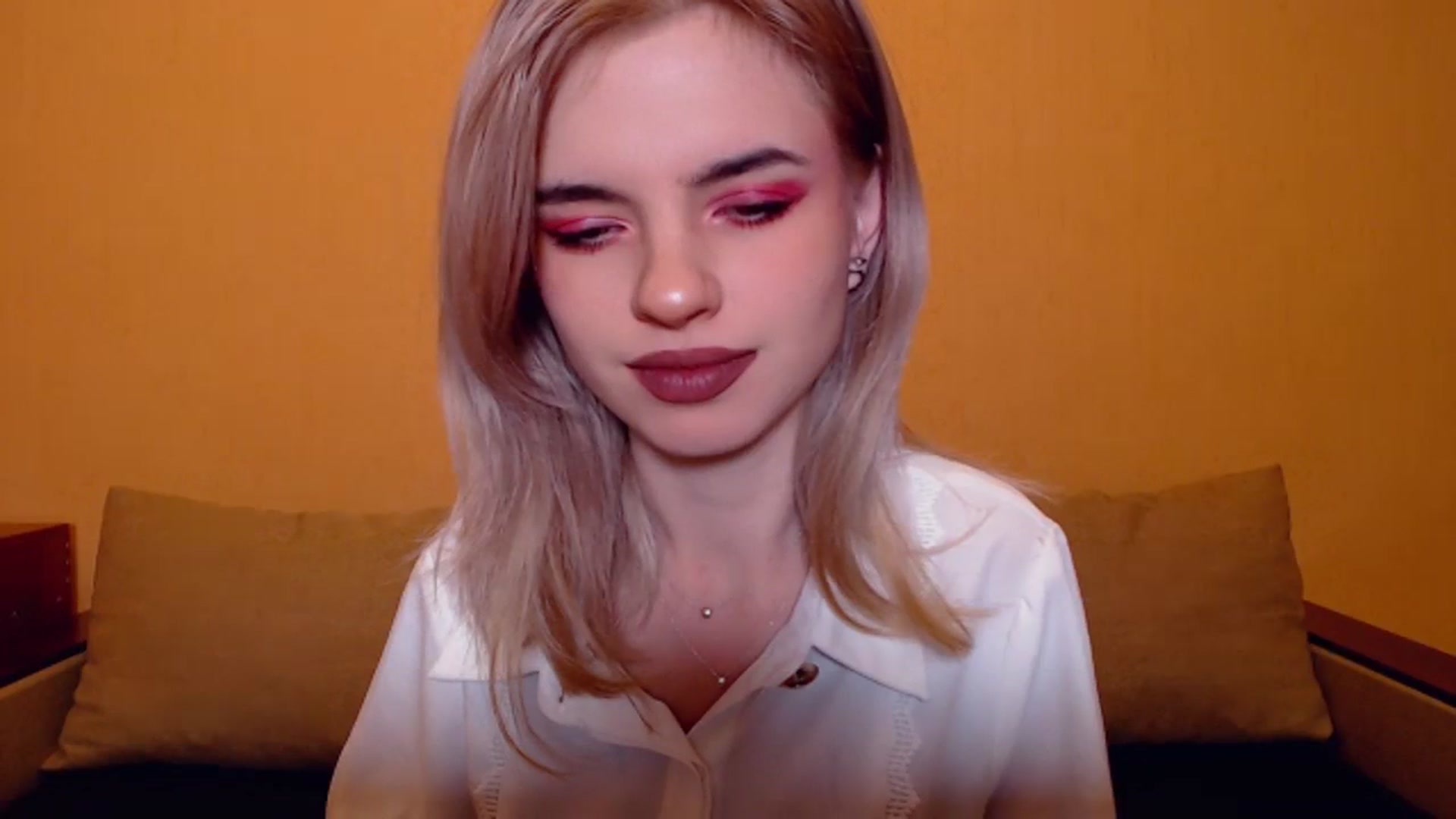 Gallery image thumbnail from Erineys's myfreecams stream on, 11/23/2023, 15:22 image 7 of 20