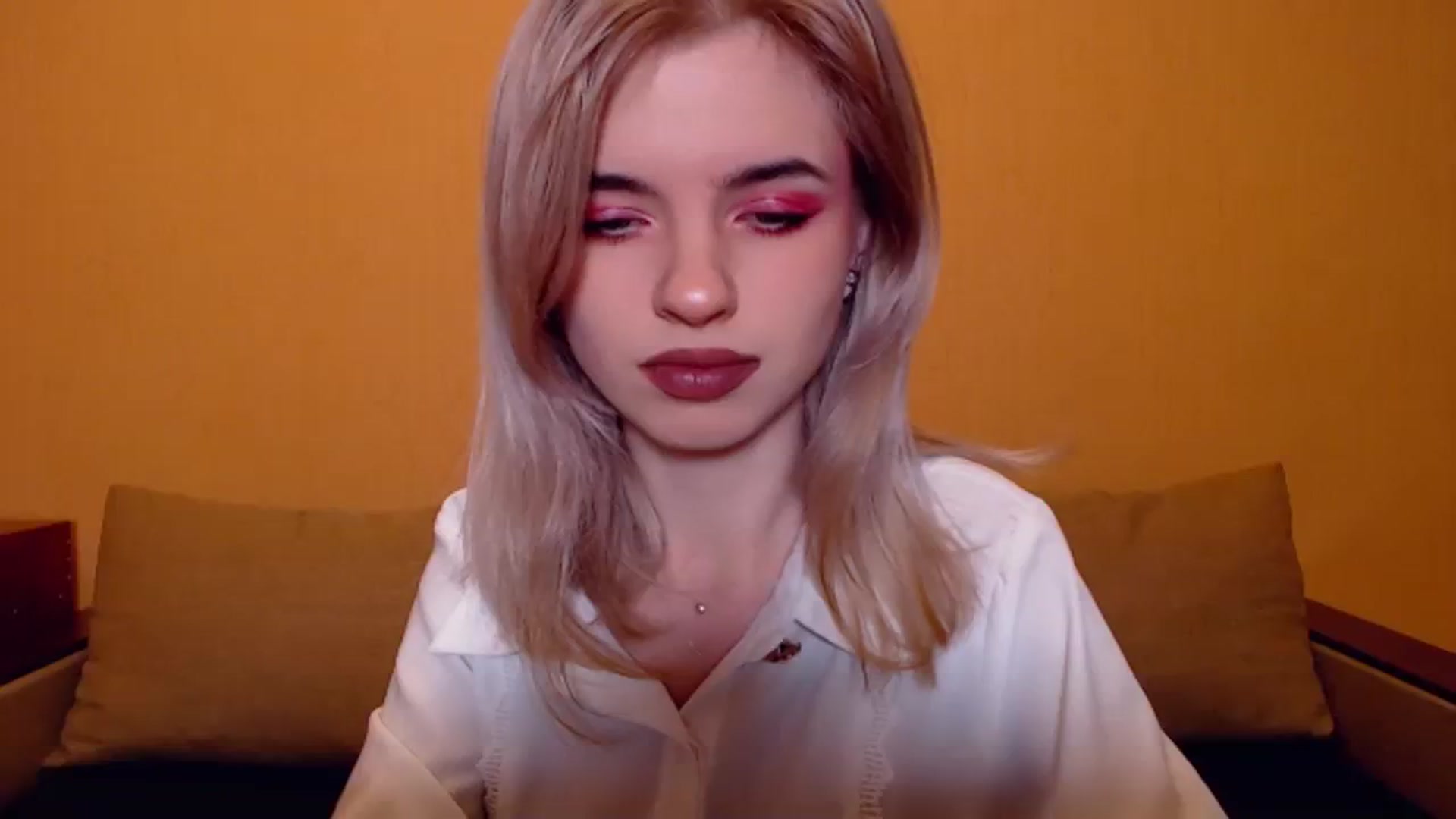 Gallery image thumbnail from Erineys's myfreecams stream on, 11/23/2023, 15:22 image 8 of 20