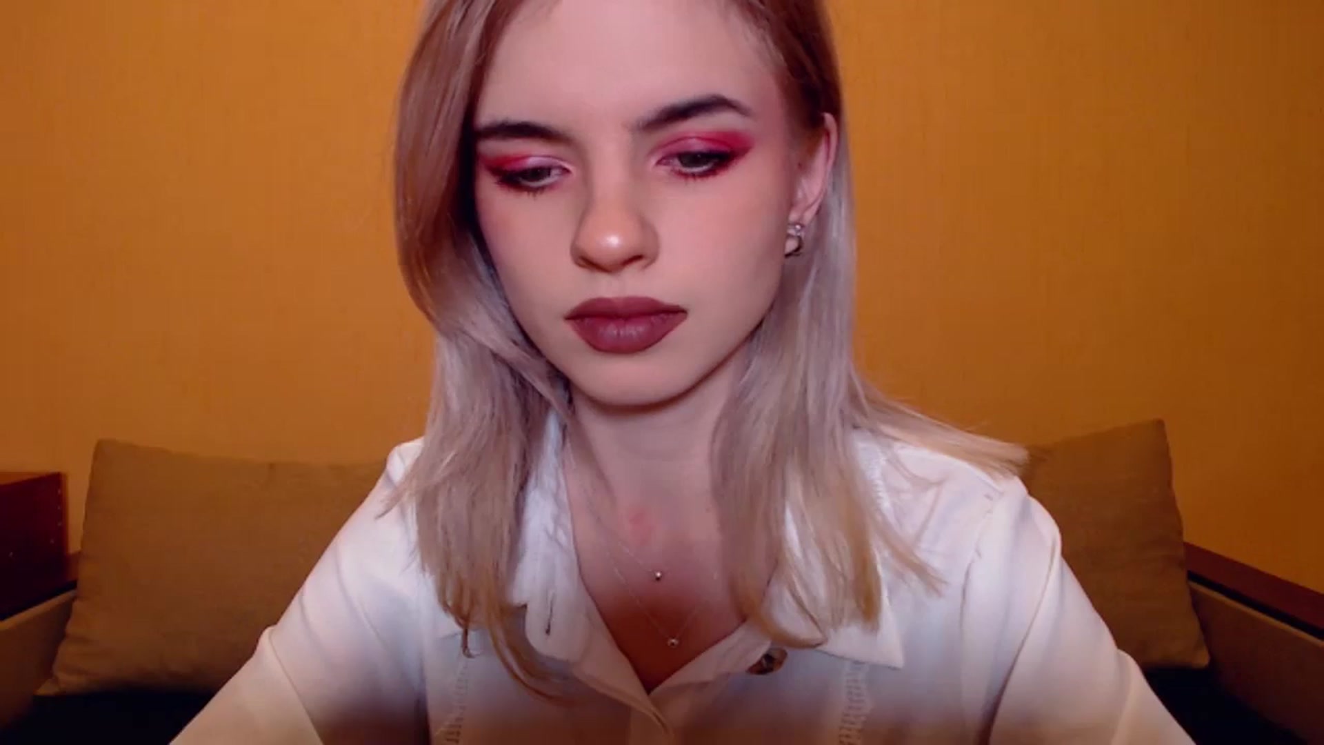 Gallery image thumbnail from Erineys's myfreecams stream on, 11/23/2023, 15:22 image 3 of 20