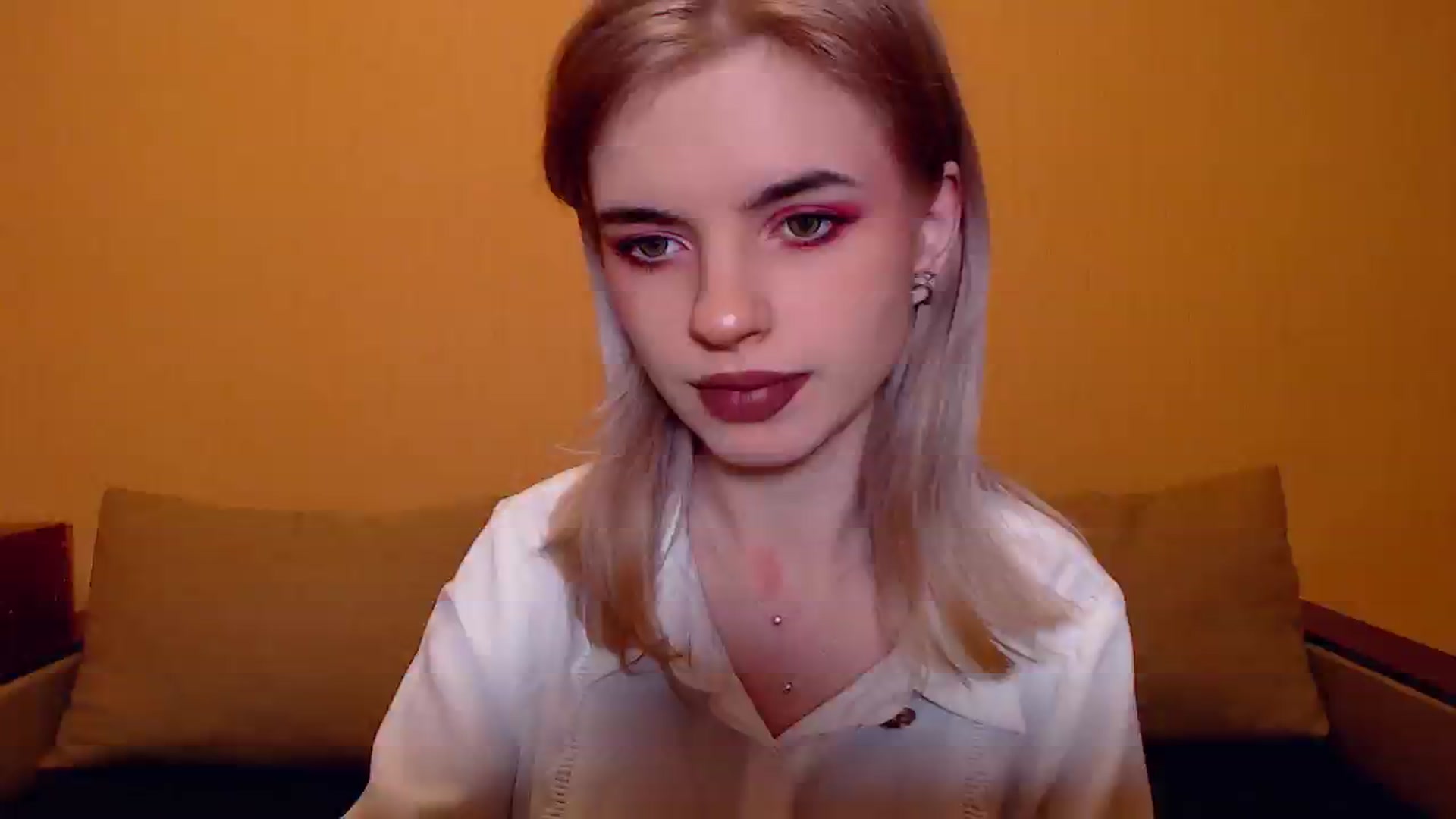 Gallery image thumbnail from Erineys's myfreecams stream on, 11/23/2023, 15:22 image 1 of 20