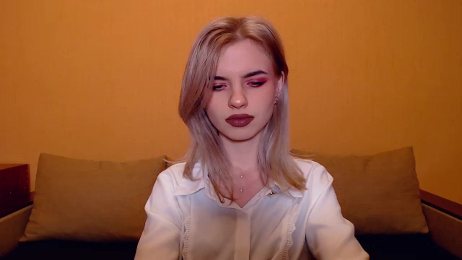Gallery image thumbnail from Erineys's myfreecams stream on, 11/23/2023, 17:44 image 8 of 20