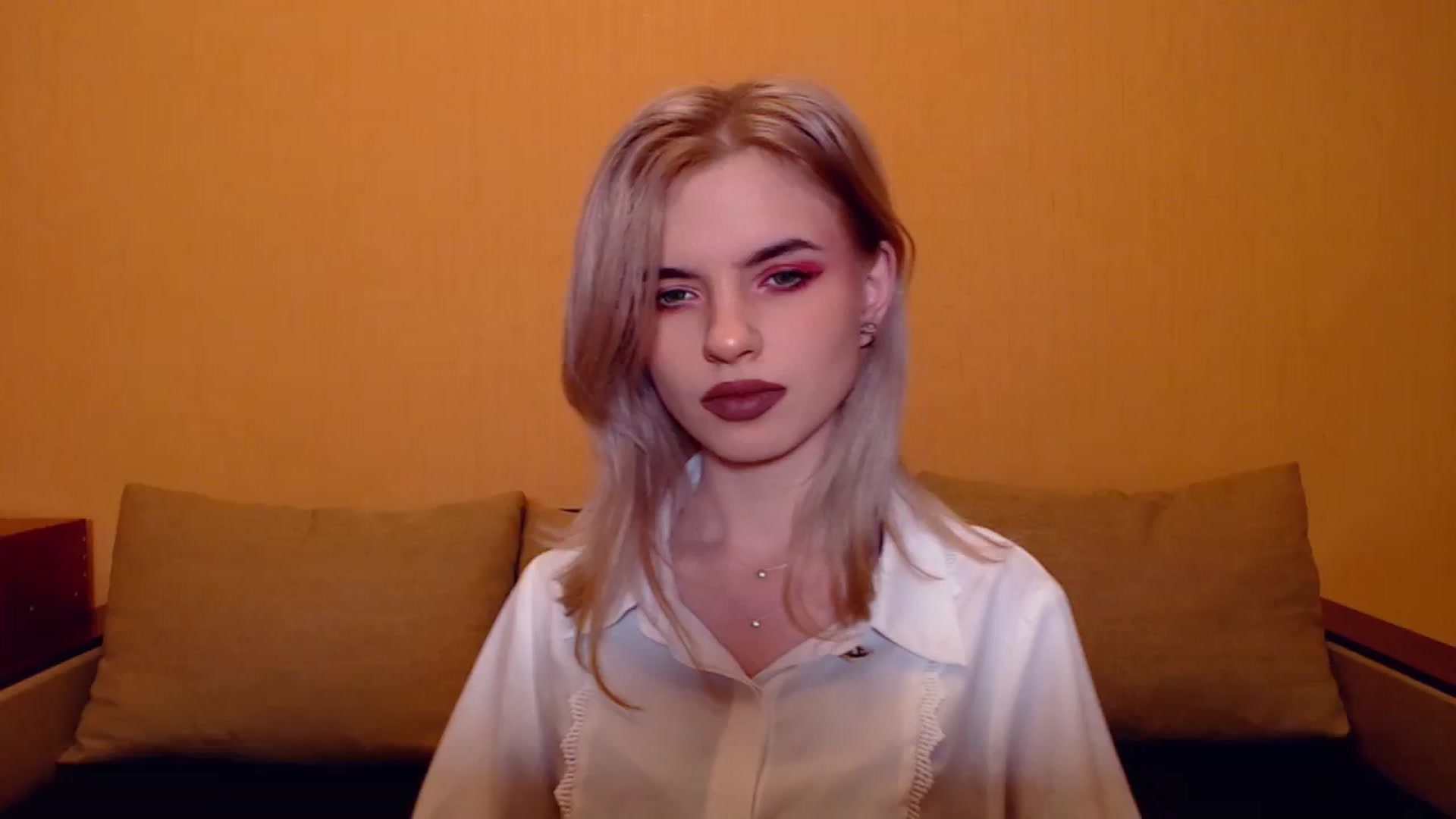 Gallery image thumbnail from Erineys's myfreecams stream on, 11/23/2023, 17:44 image 17 of 20