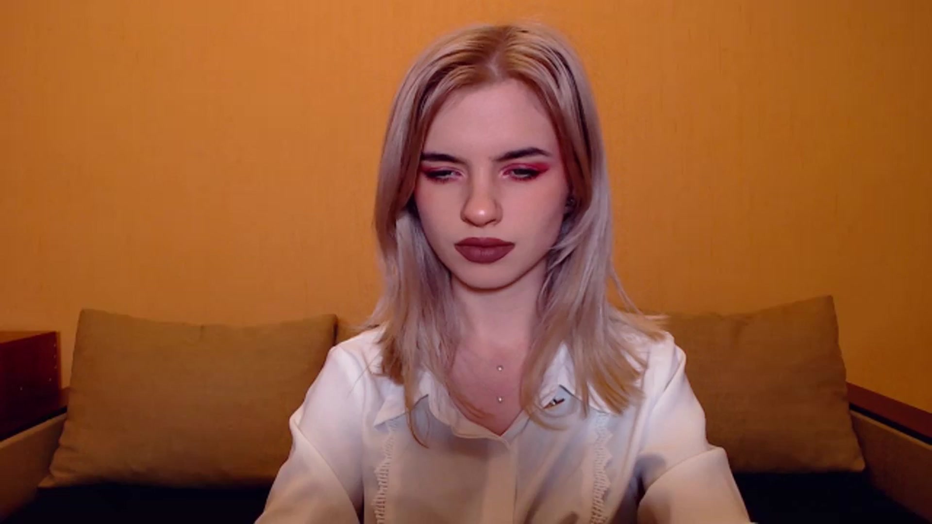 Gallery image thumbnail from Erineys's myfreecams stream on, 11/23/2023, 17:44 image 2 of 20