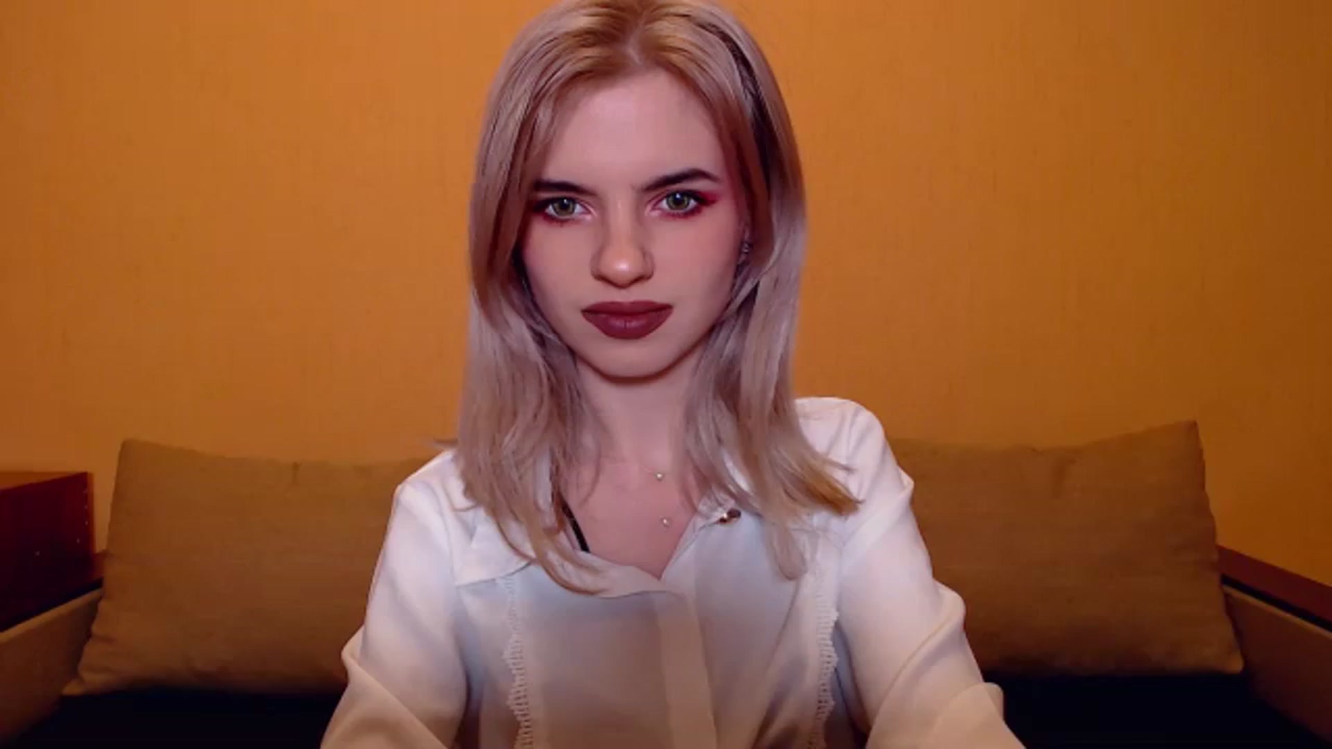 Gallery image thumbnail from Erineys's myfreecams stream on, 11/23/2023, 18:42 image 7 of 20