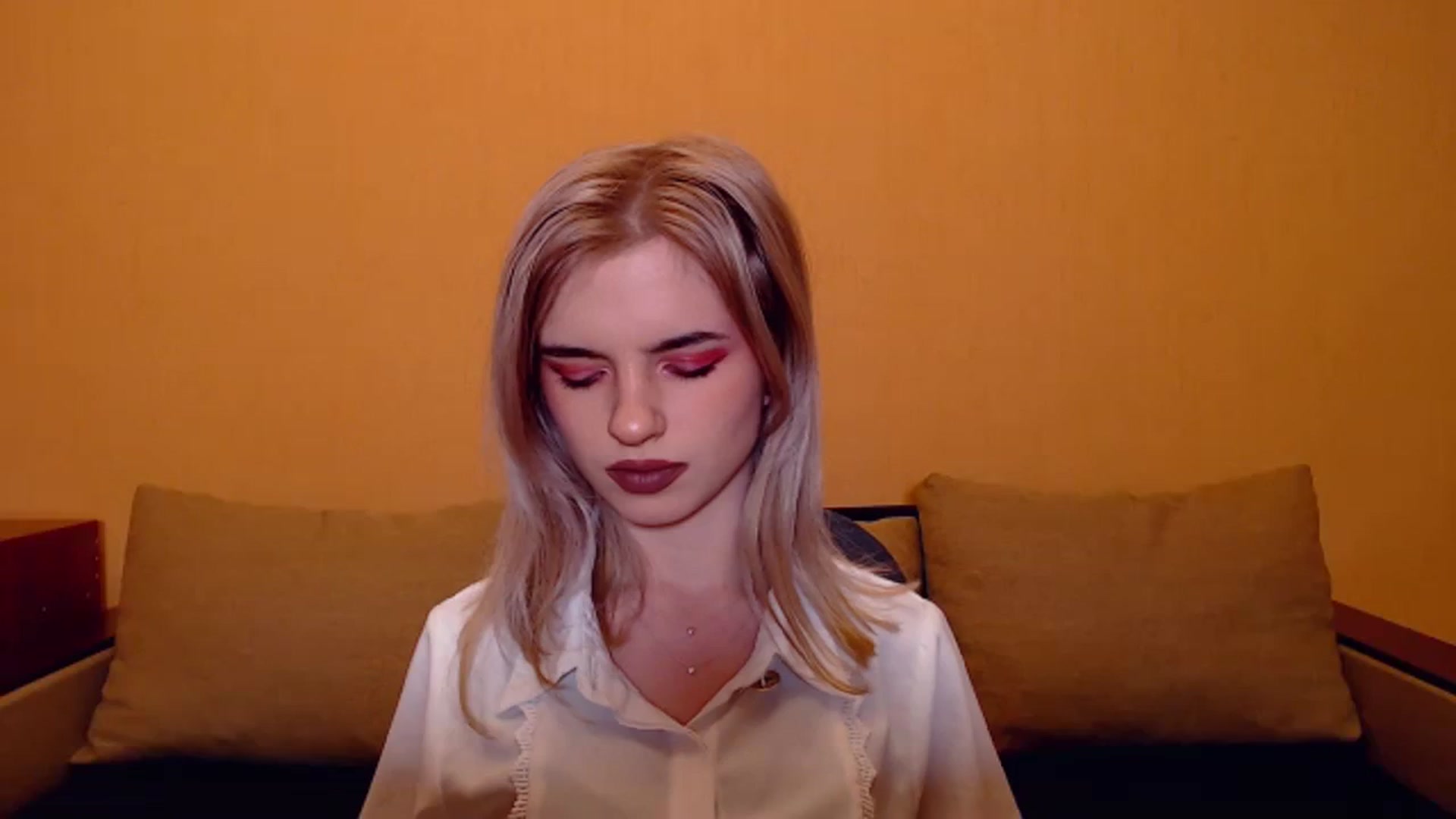 Gallery image thumbnail from Erineys's myfreecams stream on, 11/23/2023, 18:42 image 15 of 20