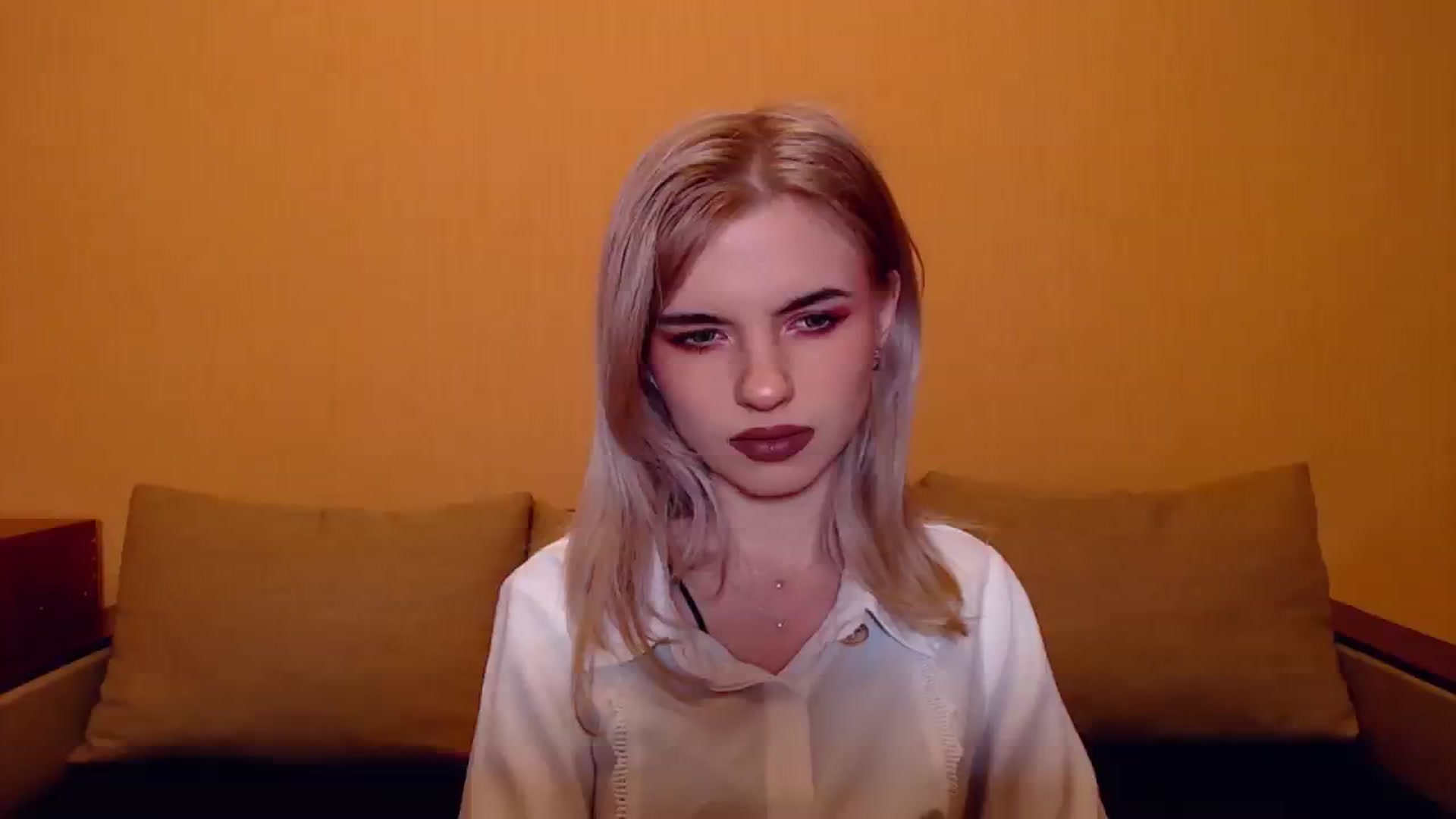 Gallery image thumbnail from Erineys's myfreecams stream on, 11/23/2023, 18:42 image 3 of 20