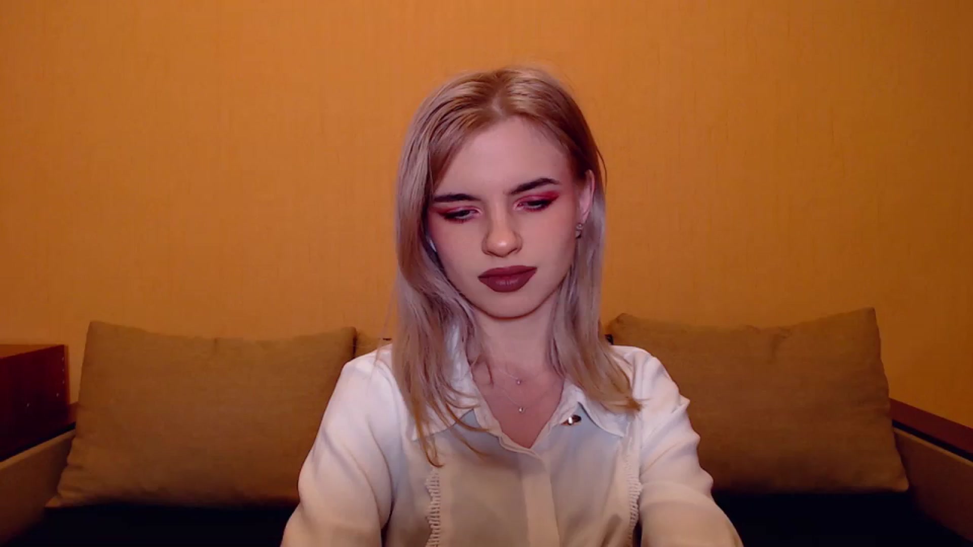 Gallery image thumbnail from Erineys's myfreecams stream on, 11/23/2023, 18:42 image 1 of 20
