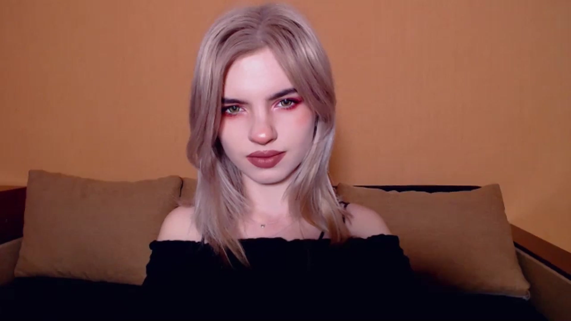 Gallery image thumbnail from Erineys's myfreecams stream on, 11/24/2023, 14:12 image 16 of 20