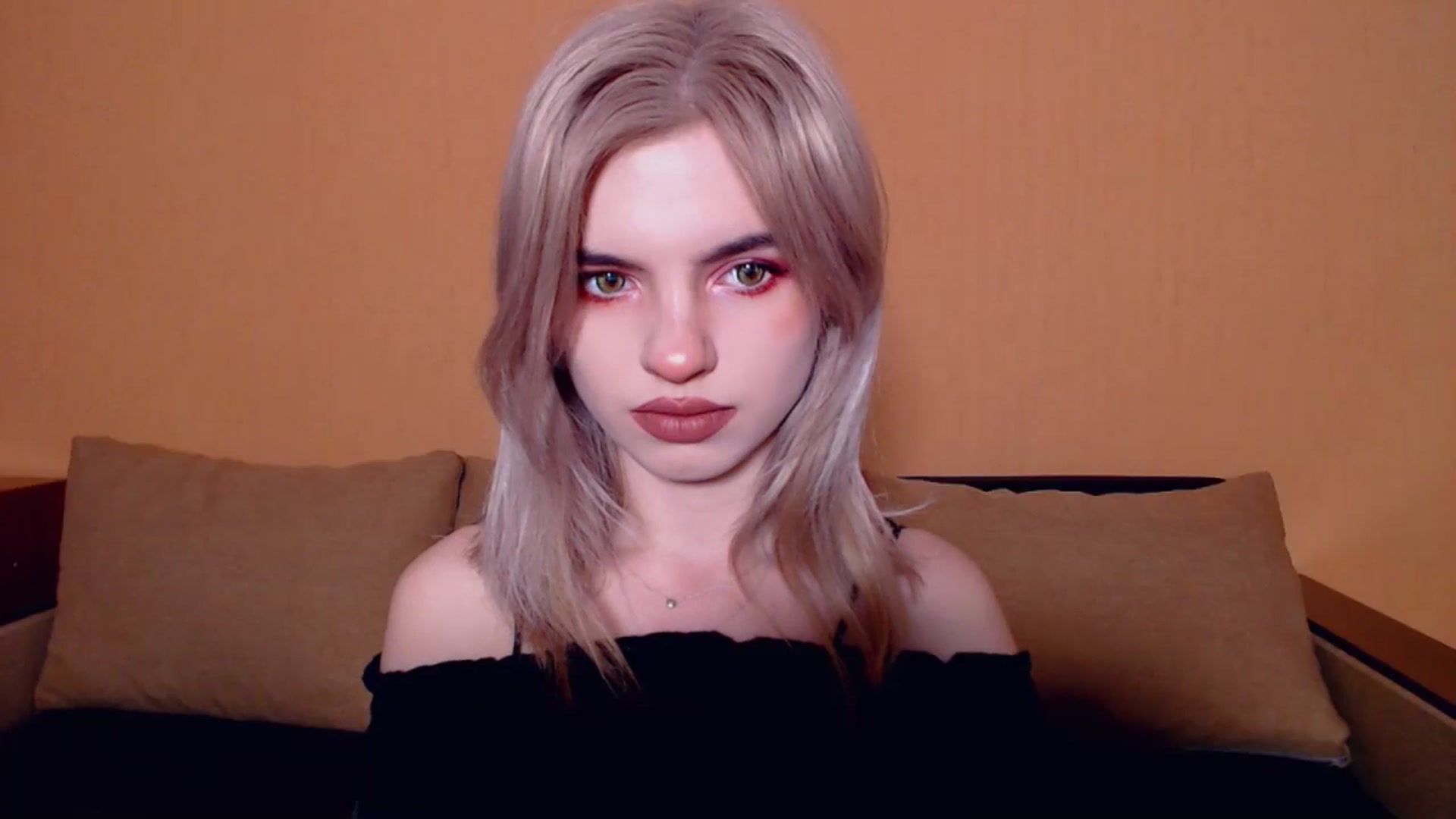 Gallery image thumbnail from Erineys's myfreecams stream on, 11/24/2023, 14:12 image 9 of 20