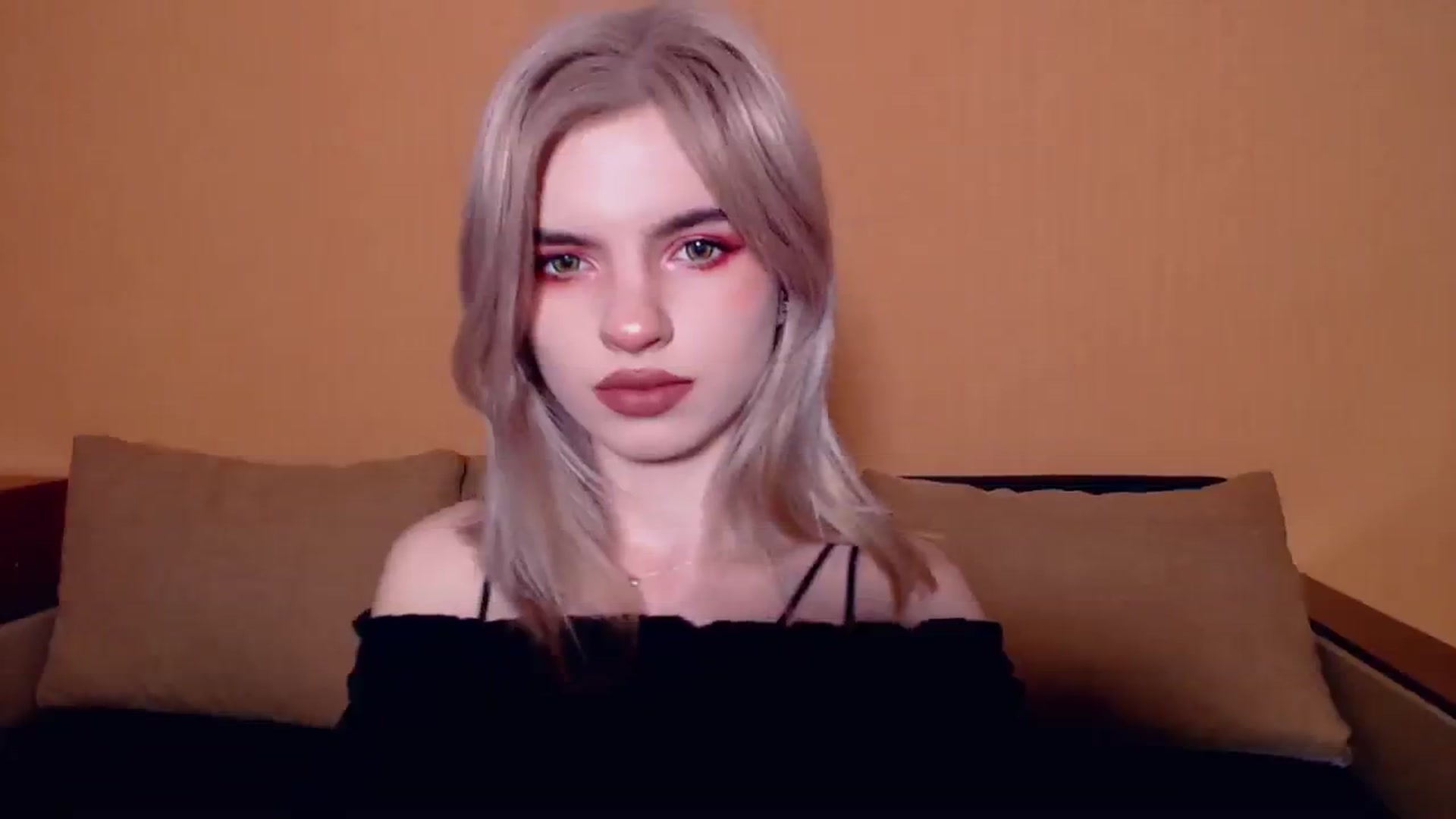 Gallery image thumbnail from Erineys's myfreecams stream on, 11/24/2023, 14:12 image 13 of 20
