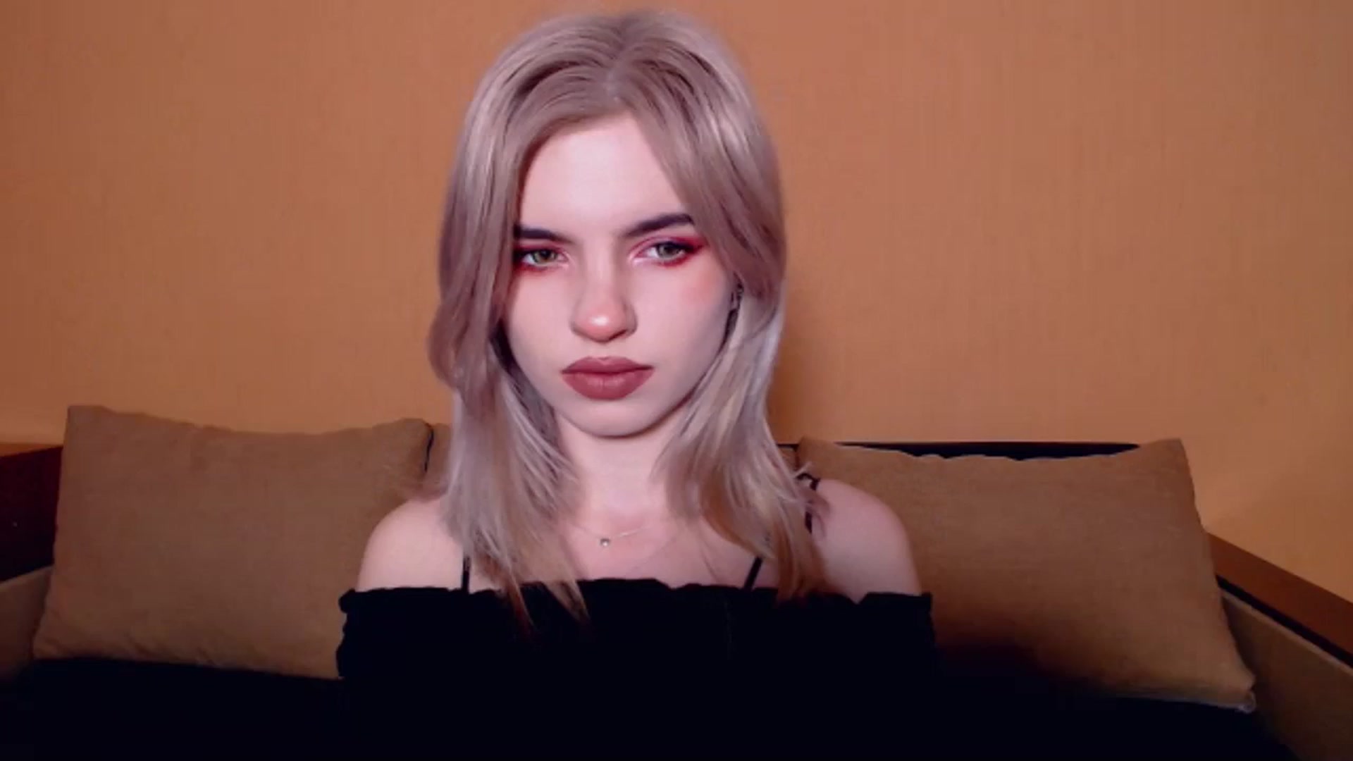 Gallery image thumbnail from Erineys's myfreecams stream on, 11/24/2023, 14:12 image 15 of 20