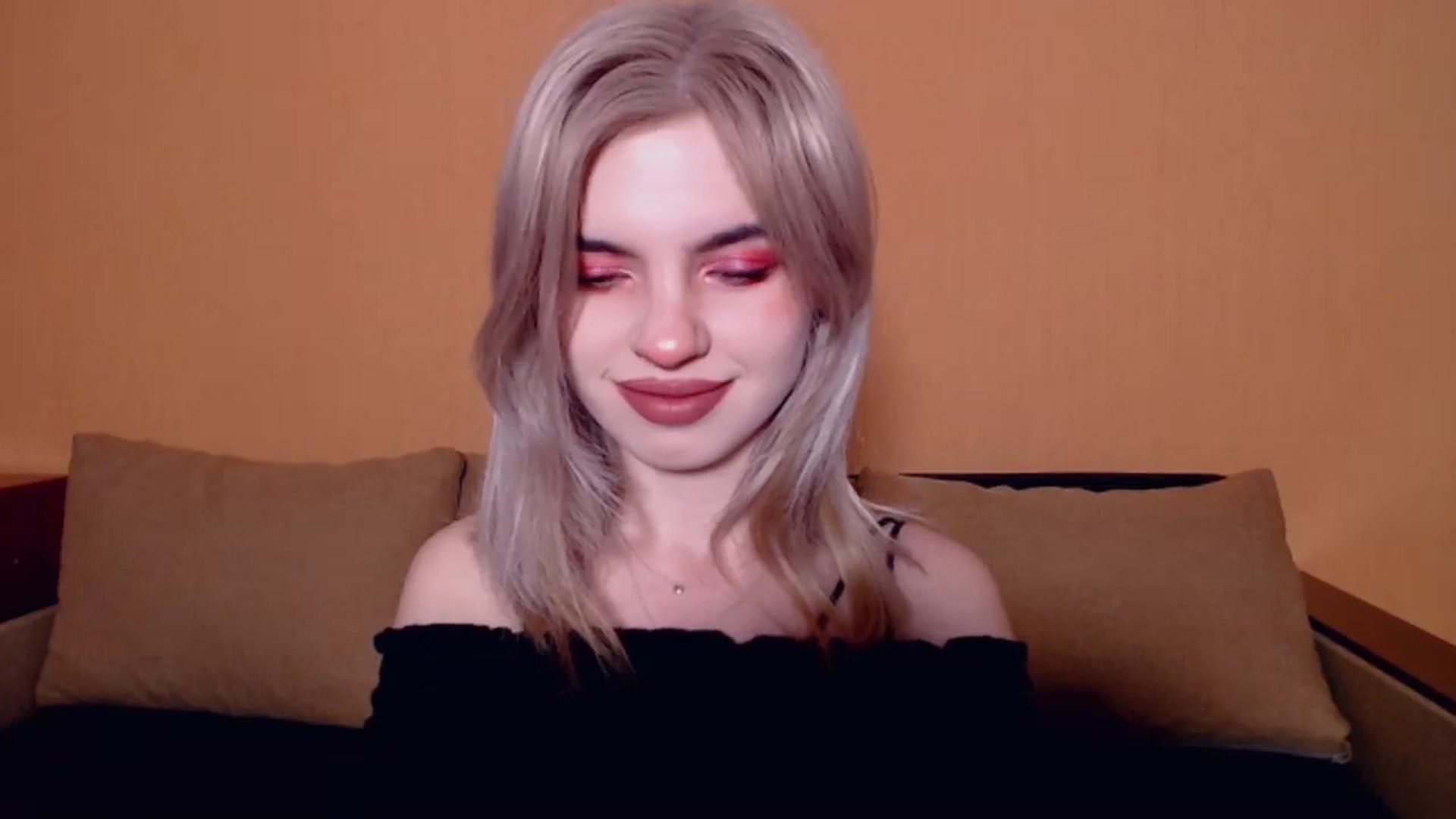 Gallery image thumbnail from Erineys's myfreecams stream on, 11/24/2023, 14:12 image 11 of 20