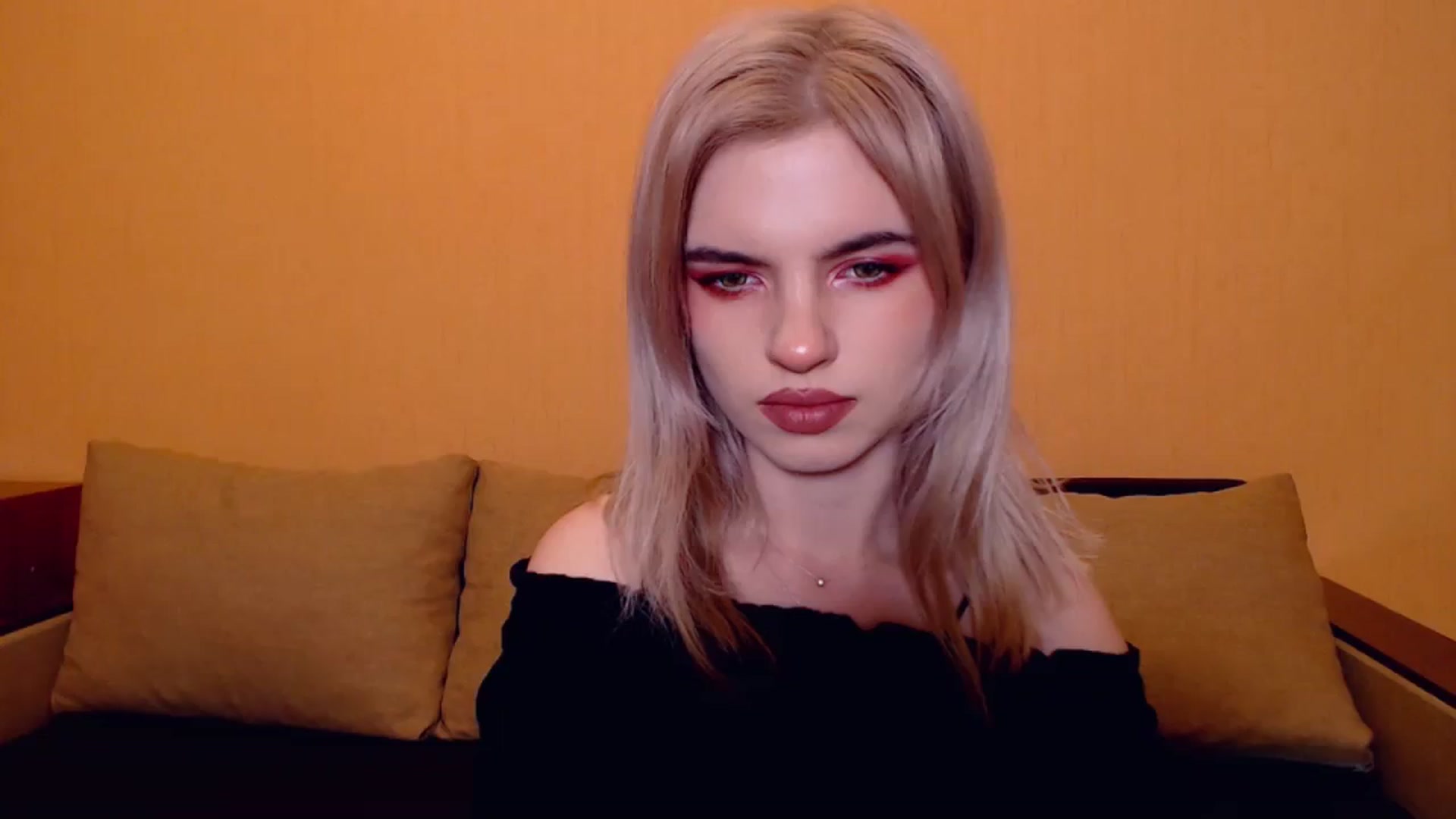 Gallery image thumbnail from Erineys's myfreecams stream on, 11/24/2023, 17:46 image 11 of 20