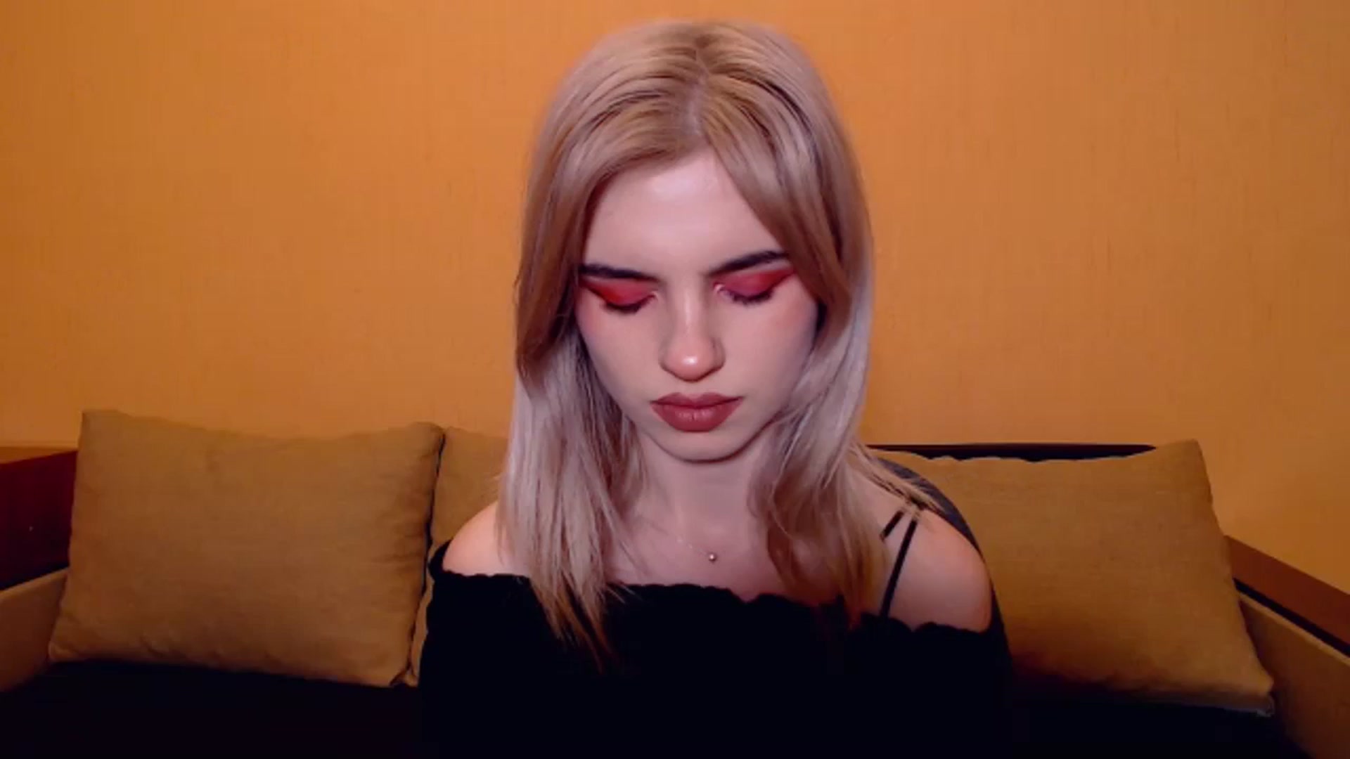 Gallery image thumbnail from Erineys's myfreecams stream on, 11/24/2023, 17:46 image 20 of 20