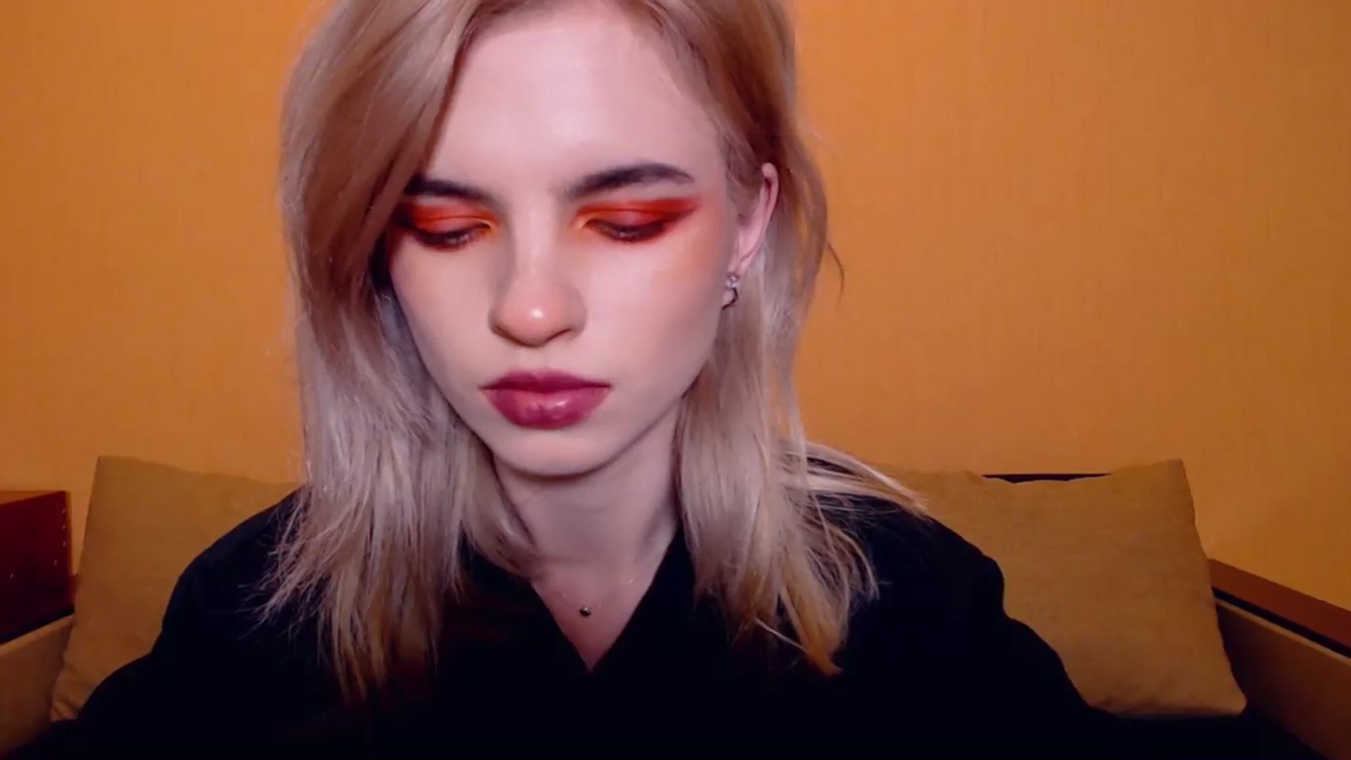 Gallery image thumbnail from Erineys's myfreecams stream on, 11/25/2023, 16:28 image 6 of 20