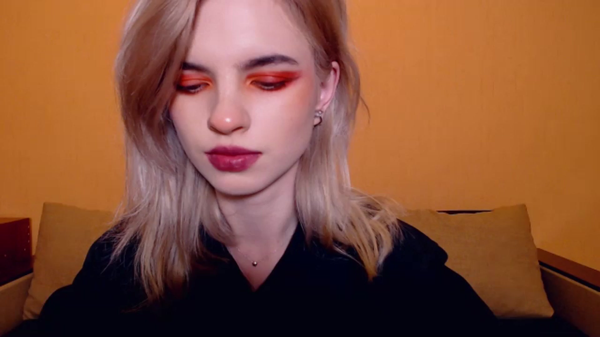 Gallery image thumbnail from Erineys's myfreecams stream on, 11/25/2023, 16:28 image 2 of 20