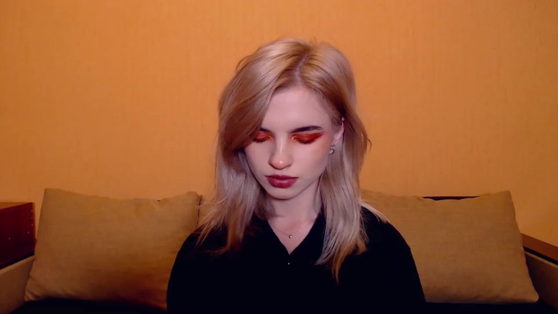 Gallery image thumbnail from Erineys's myfreecams stream on, 11/25/2023, 16:28 image 16 of 20