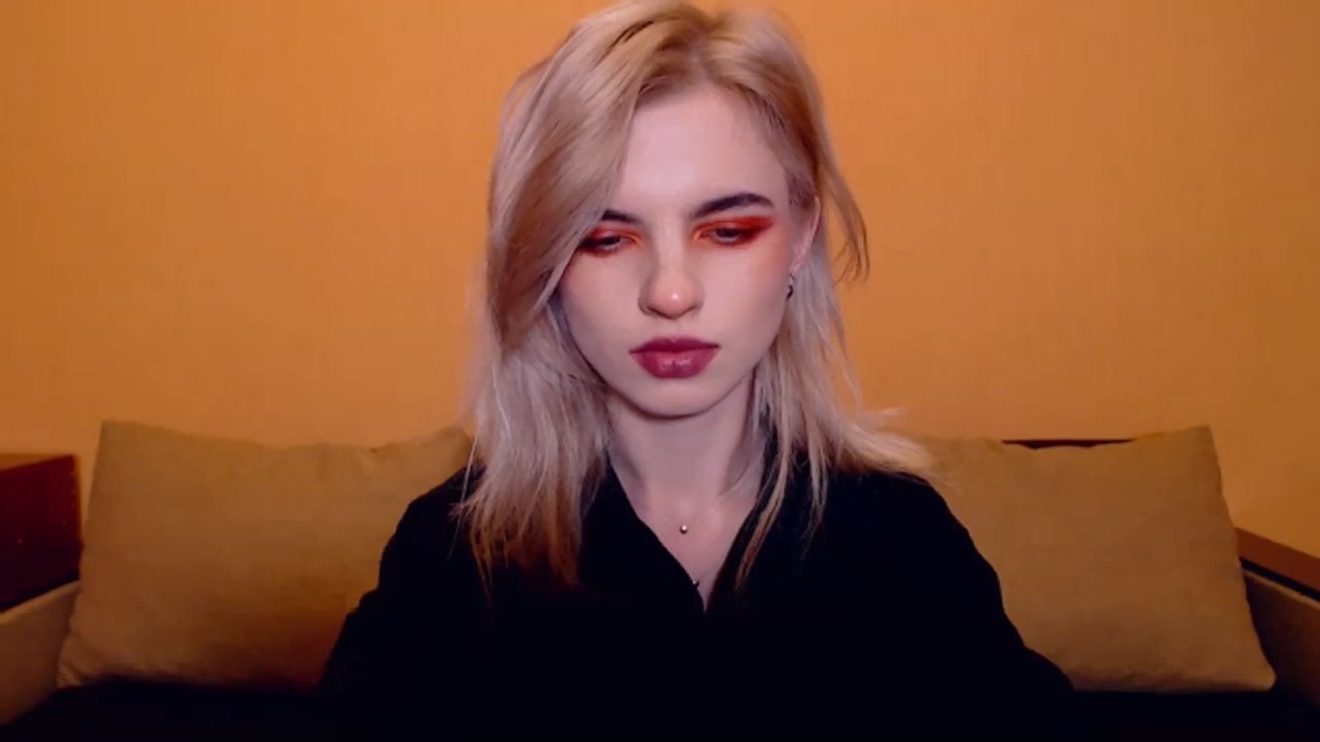 Gallery image thumbnail from Erineys's myfreecams stream on, 11/25/2023, 17:15 image 5 of 20