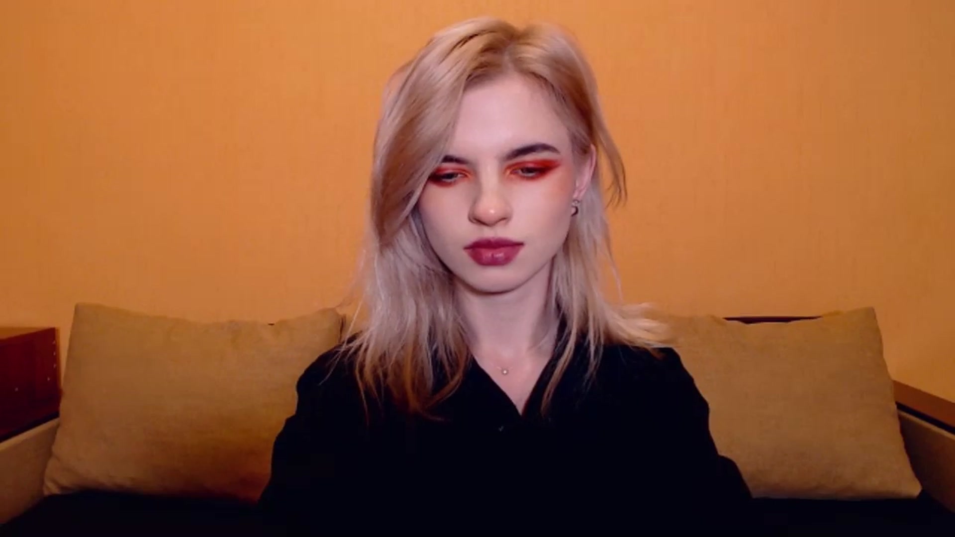 Gallery image thumbnail from Erineys's myfreecams stream on, 11/25/2023, 17:15 image 9 of 20