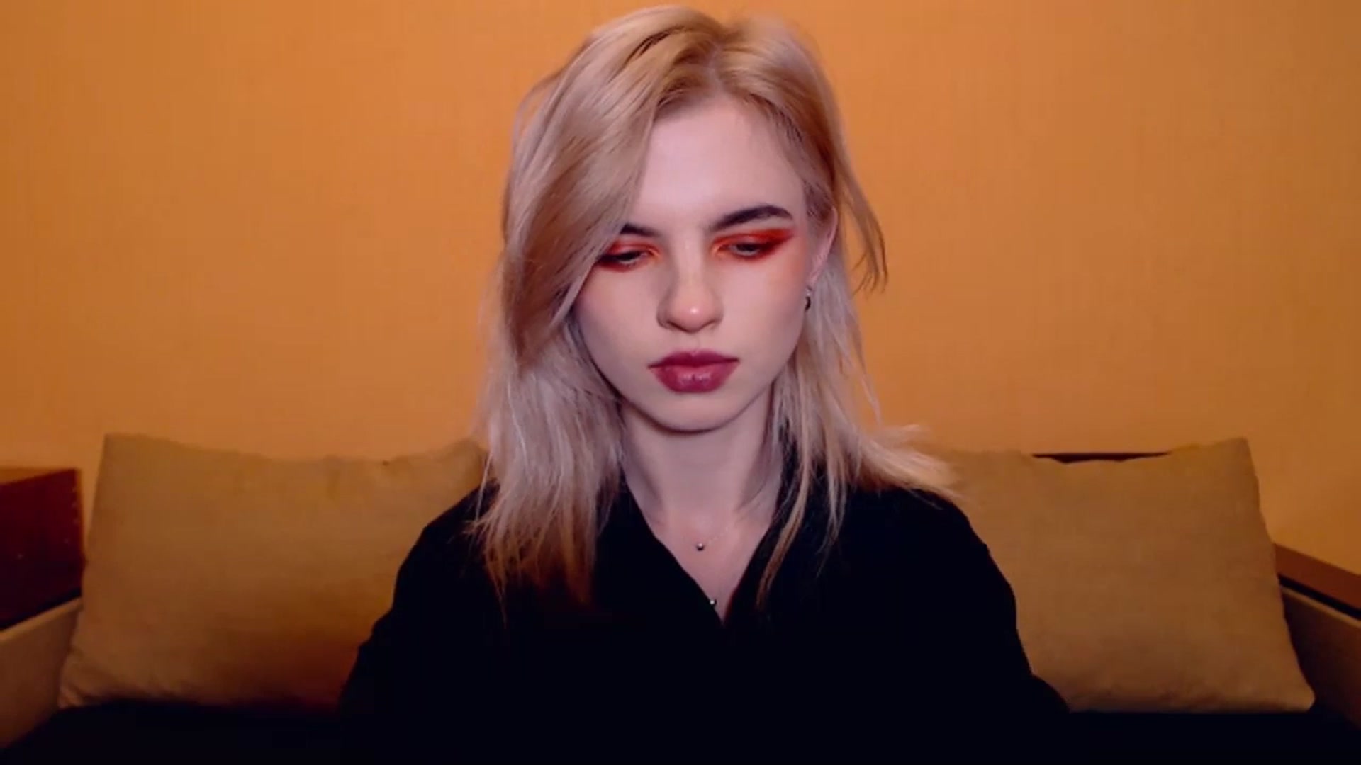 Gallery image thumbnail from Erineys's myfreecams stream on, 11/25/2023, 17:15 image 6 of 20