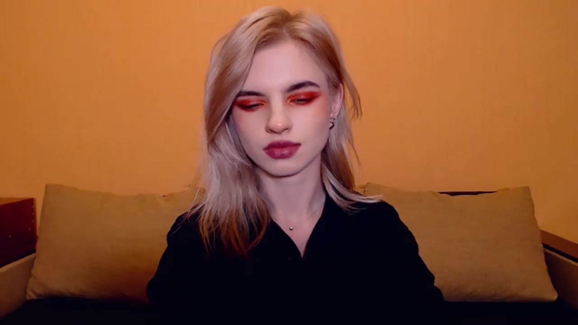 Gallery image thumbnail from Erineys's myfreecams stream on, 11/25/2023, 17:15 image 17 of 20