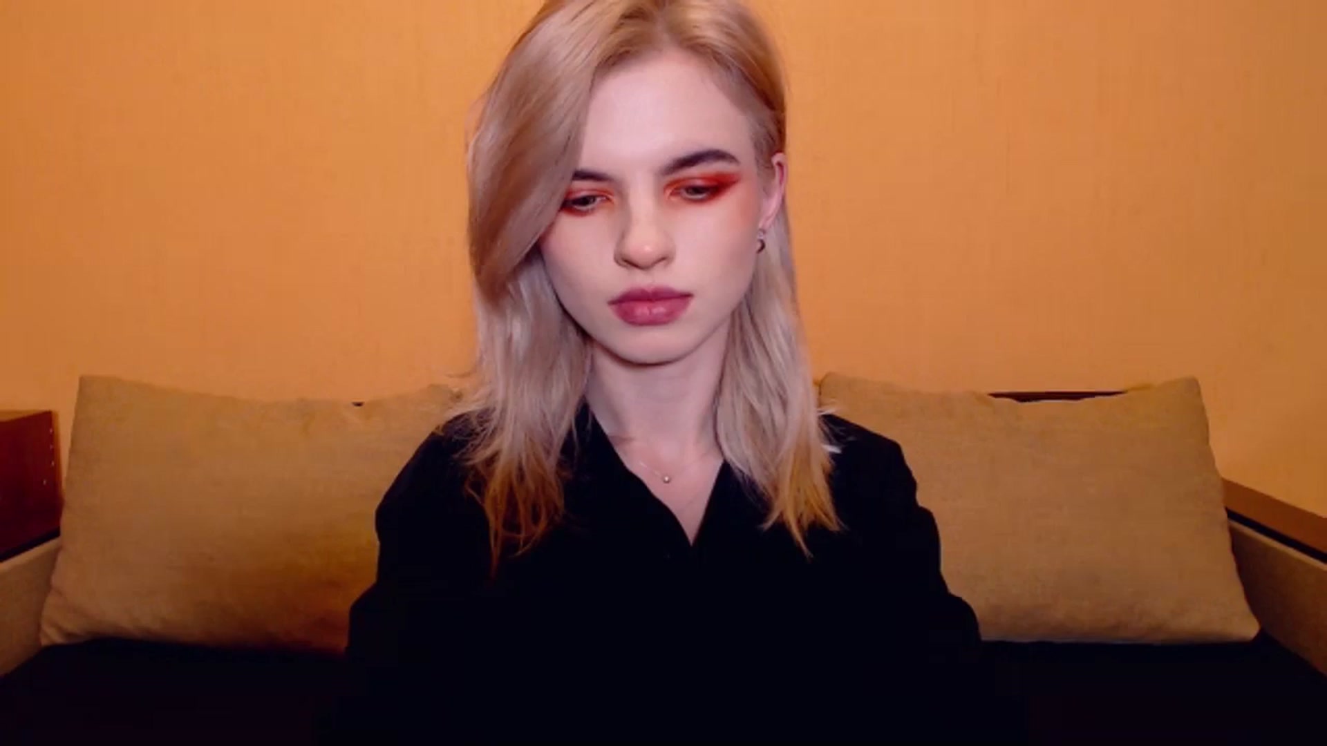 Gallery image thumbnail from Erineys's myfreecams stream on, 11/25/2023, 18:49 image 20 of 20