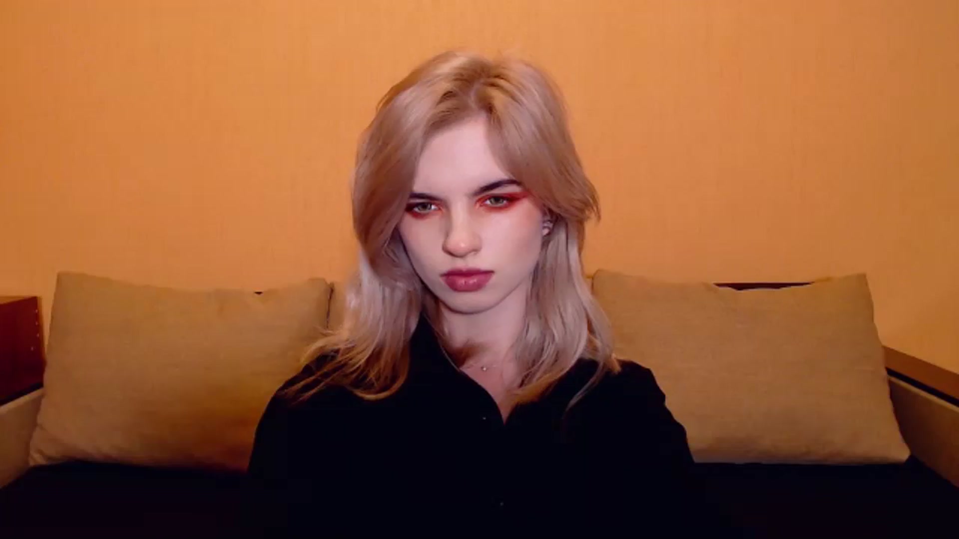 Gallery image thumbnail from Erineys's myfreecams stream on, 11/25/2023, 18:49 image 4 of 20