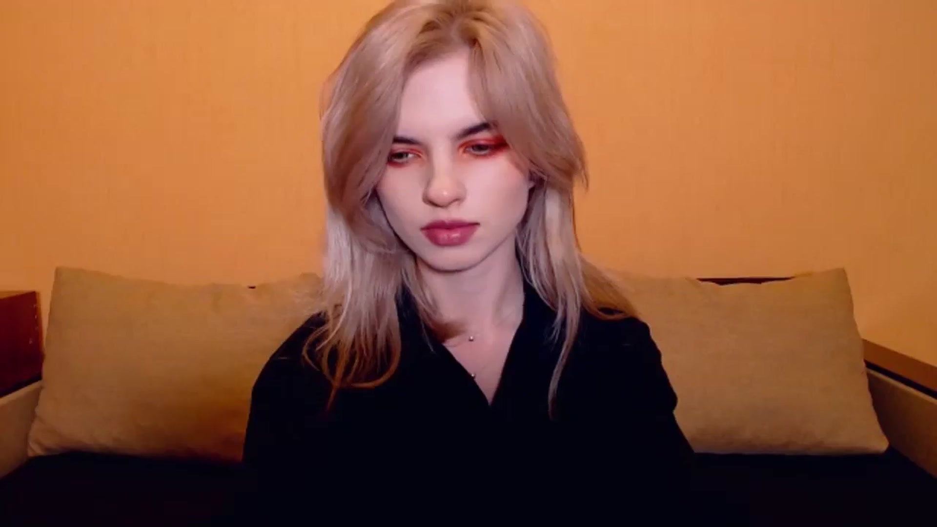 Gallery image thumbnail from Erineys's myfreecams stream on, 11/25/2023, 18:49 image 6 of 20