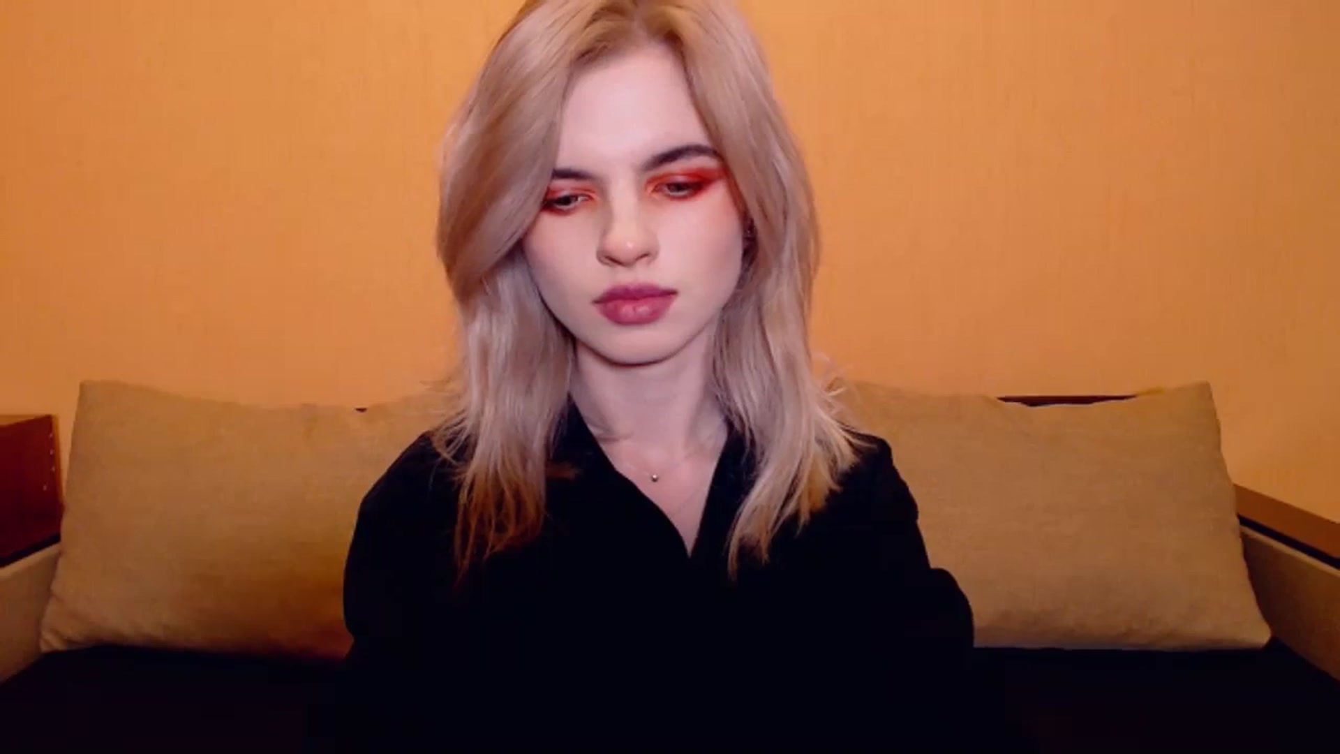 Gallery image thumbnail from Erineys's myfreecams stream on, 11/25/2023, 18:49 image 17 of 20