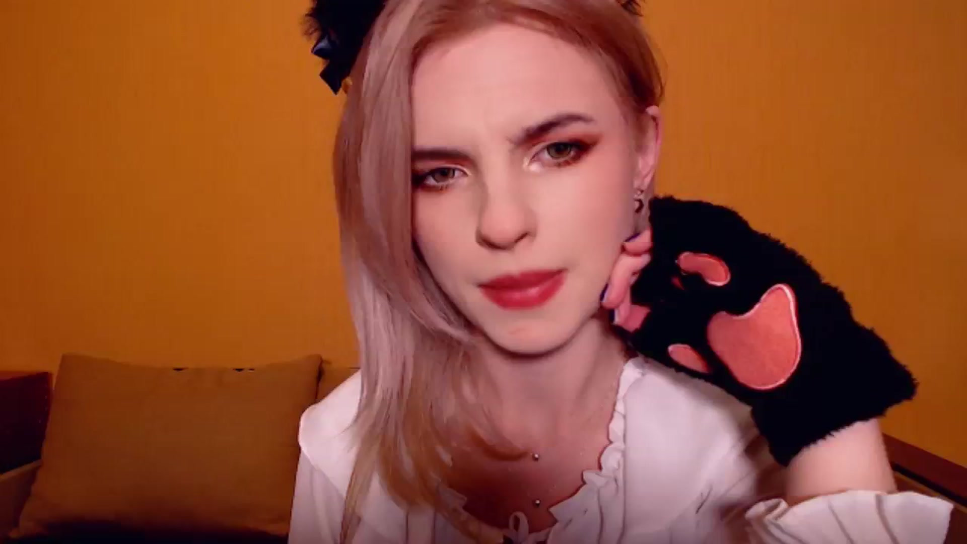 Gallery image thumbnail from Erineys's myfreecams stream on, 11/26/2023, 15:44 image 20 of 20