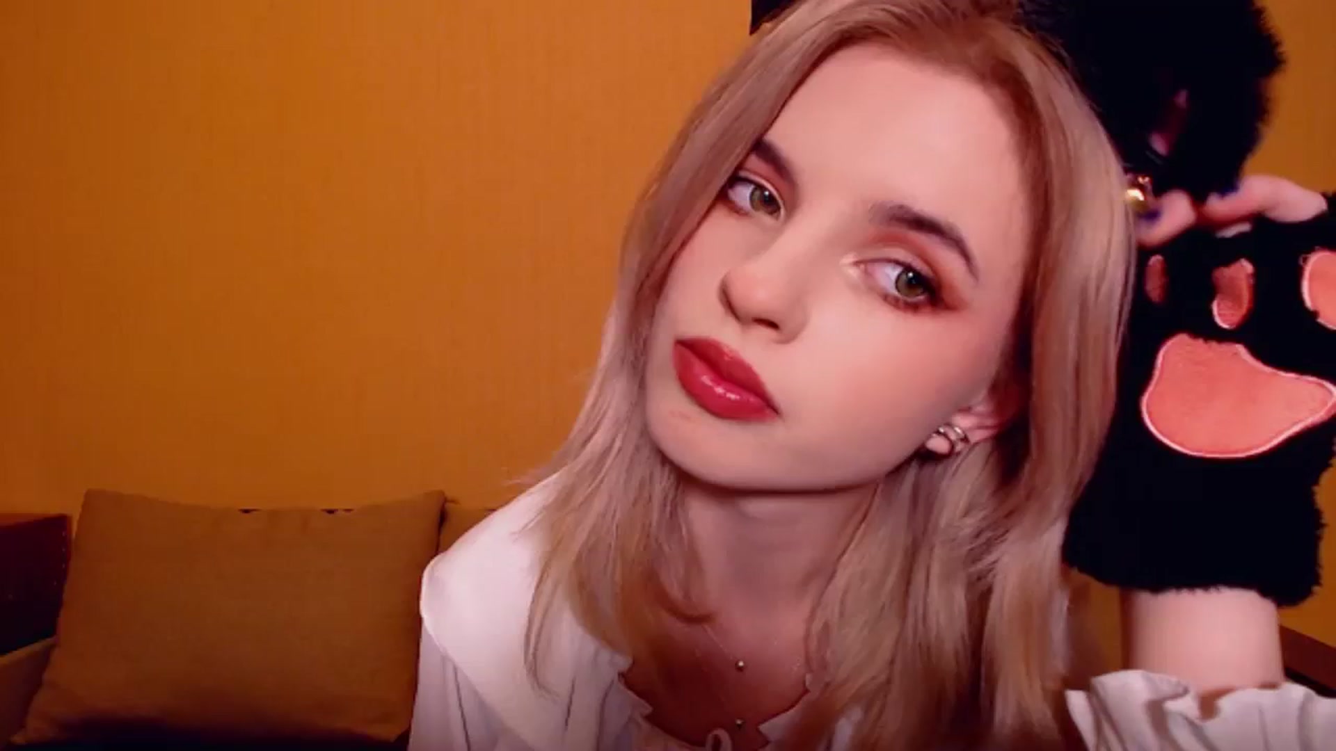 Gallery image thumbnail from Erineys's myfreecams stream on, 11/26/2023, 15:44 image 18 of 20