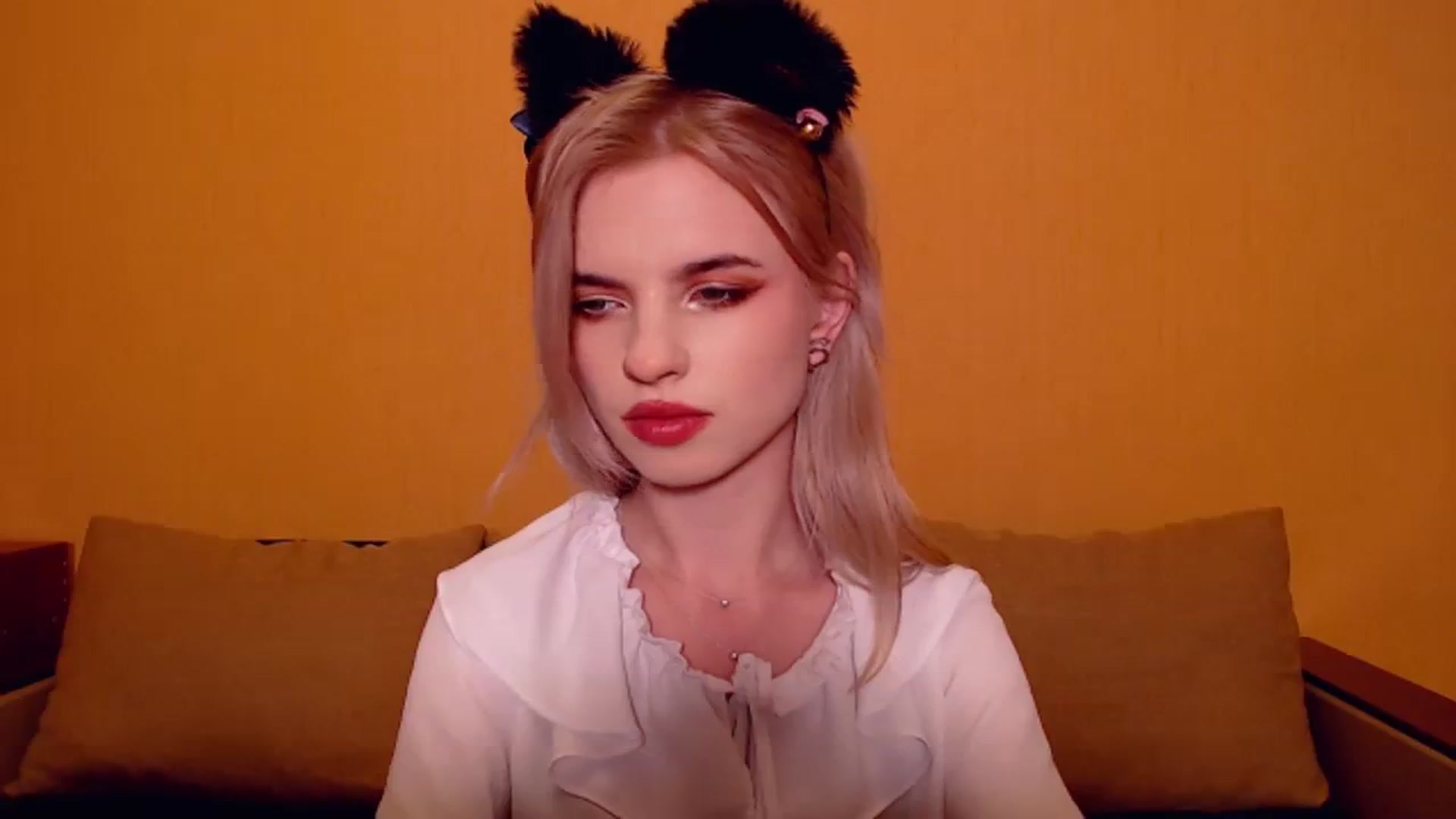 Gallery image thumbnail from Erineys's myfreecams stream on, 11/26/2023, 17:59 image 14 of 20