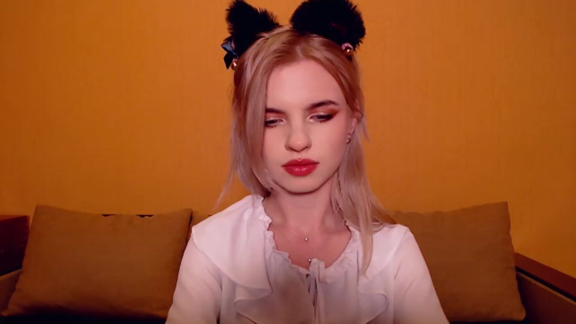 Gallery image thumbnail from Erineys's myfreecams stream on, 11/26/2023, 17:59 image 12 of 20