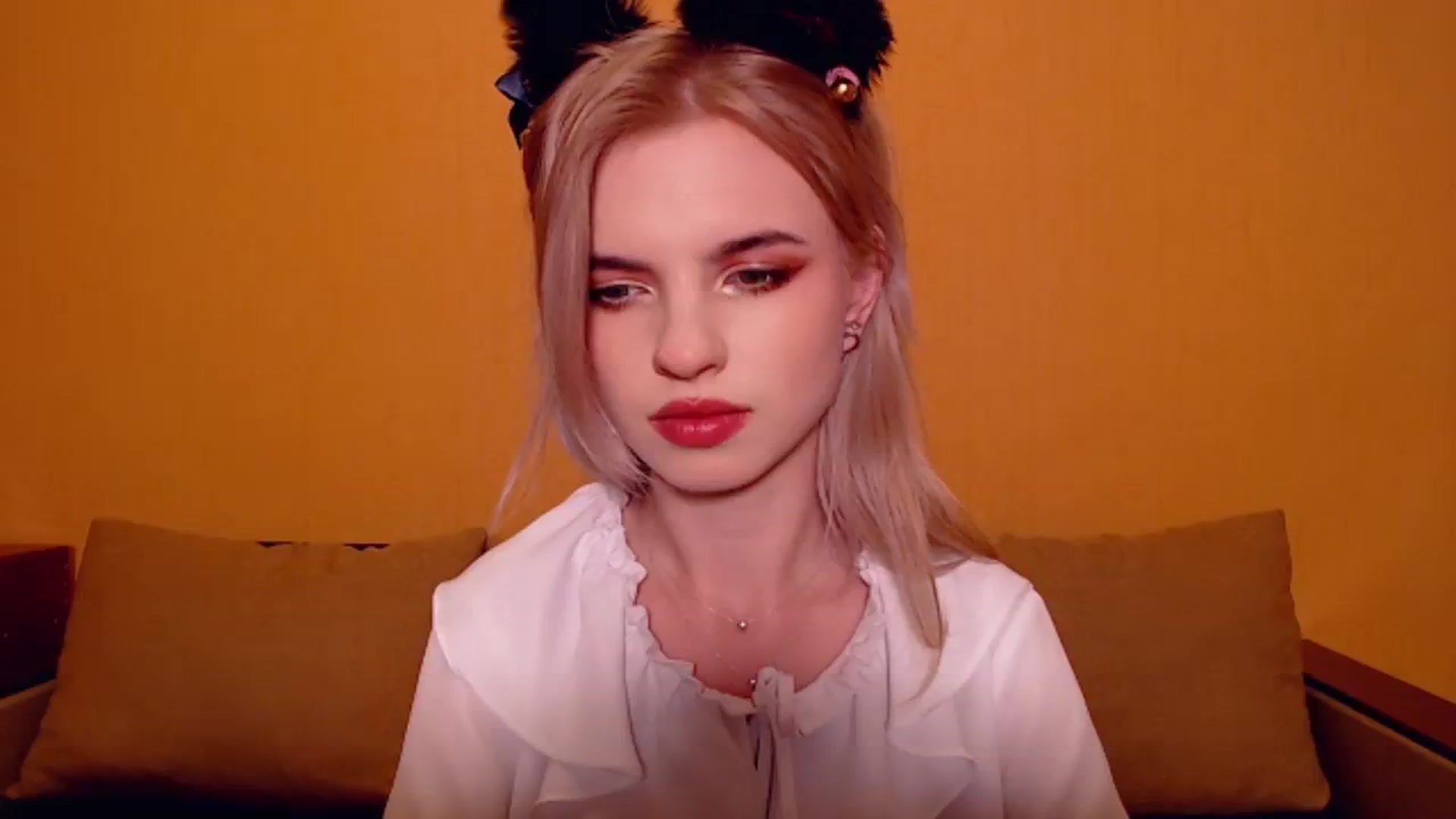 Gallery image thumbnail from Erineys's myfreecams stream on, 11/26/2023, 17:59 image 3 of 20