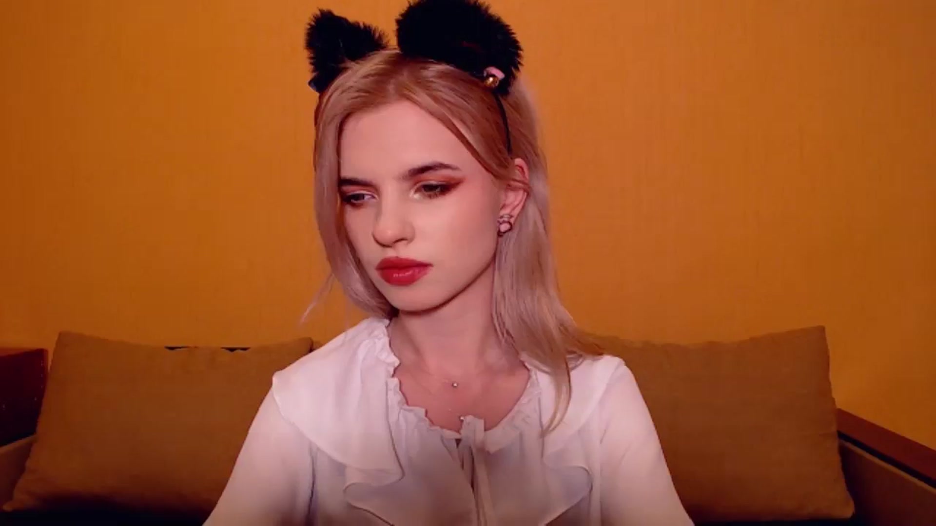 Gallery image thumbnail from Erineys's myfreecams stream on, 11/26/2023, 17:59 image 13 of 20