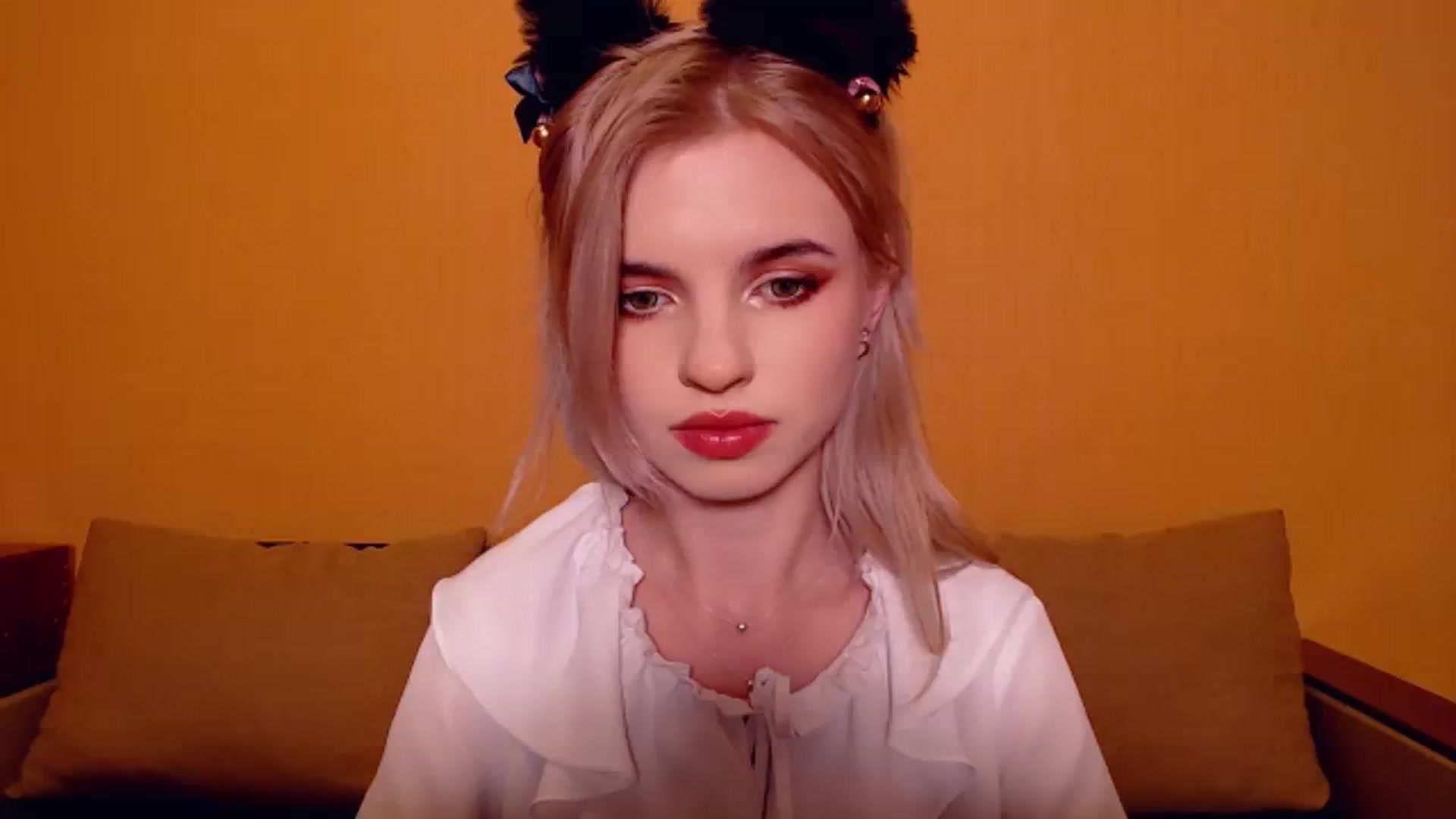 Gallery image thumbnail from Erineys's myfreecams stream on, 11/26/2023, 17:59 image 4 of 20