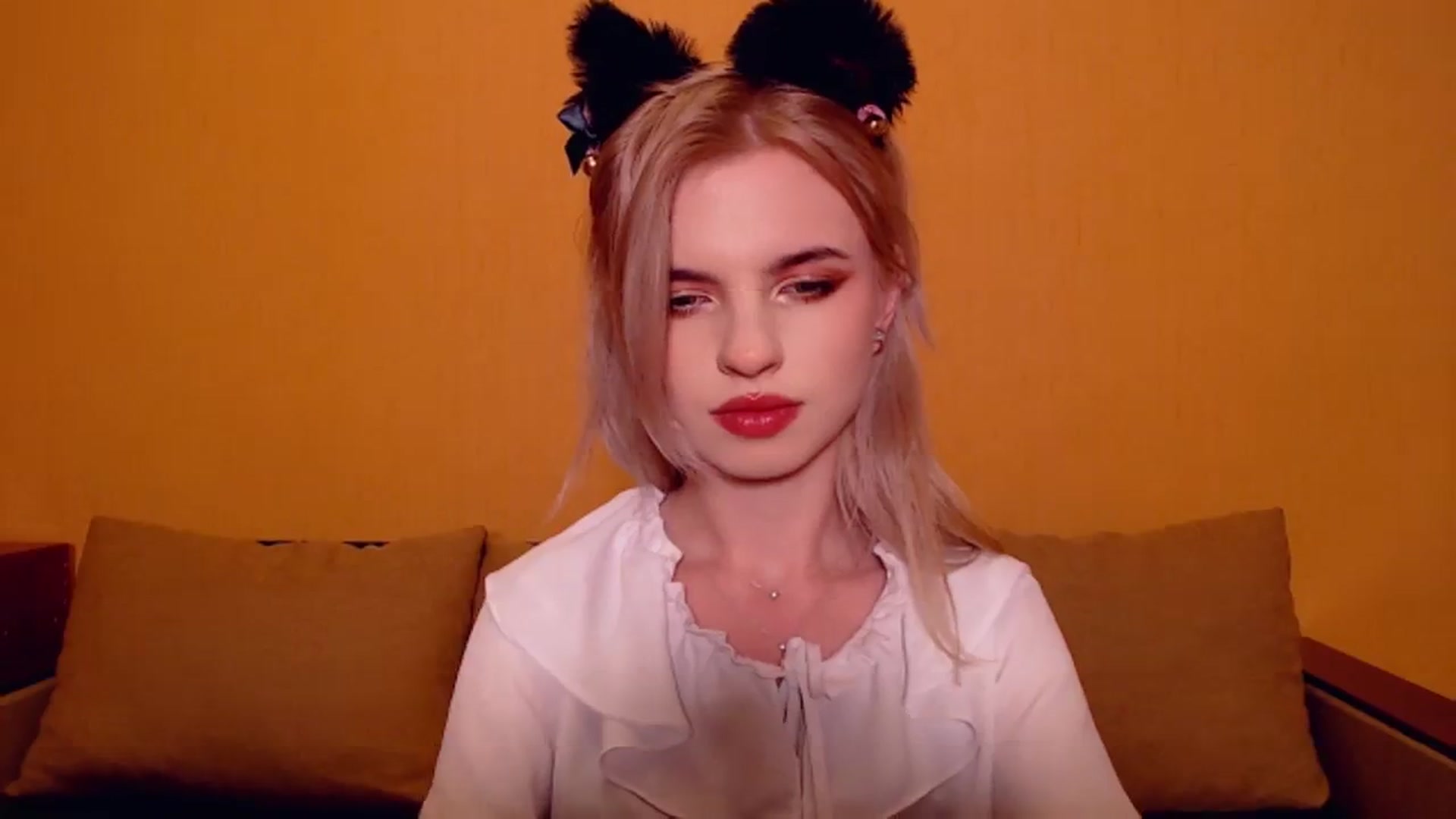 Gallery image thumbnail from Erineys's myfreecams stream on, 11/26/2023, 17:59 image 9 of 20