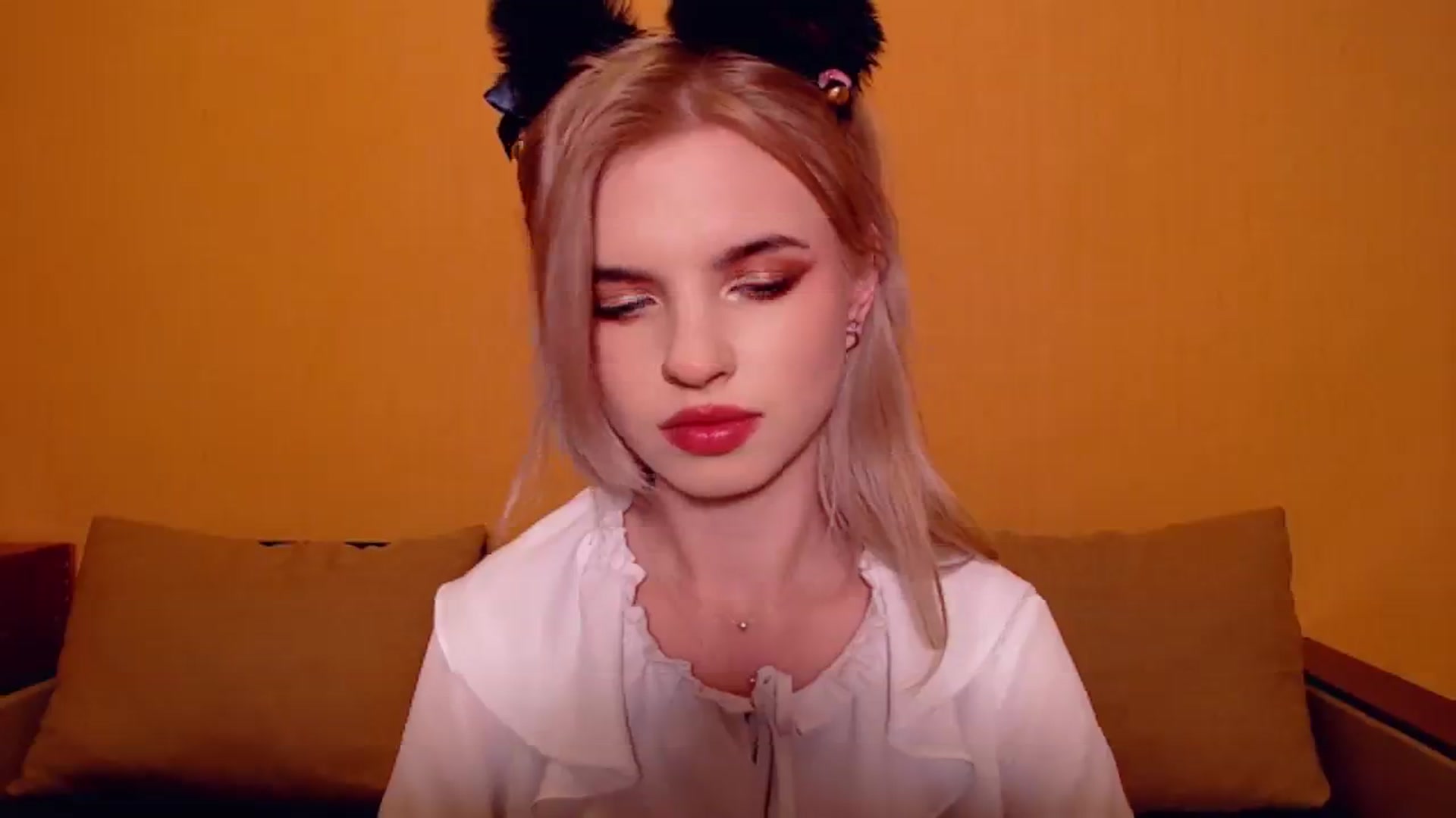 Gallery image thumbnail from Erineys's myfreecams stream on, 11/26/2023, 17:59 image 5 of 20