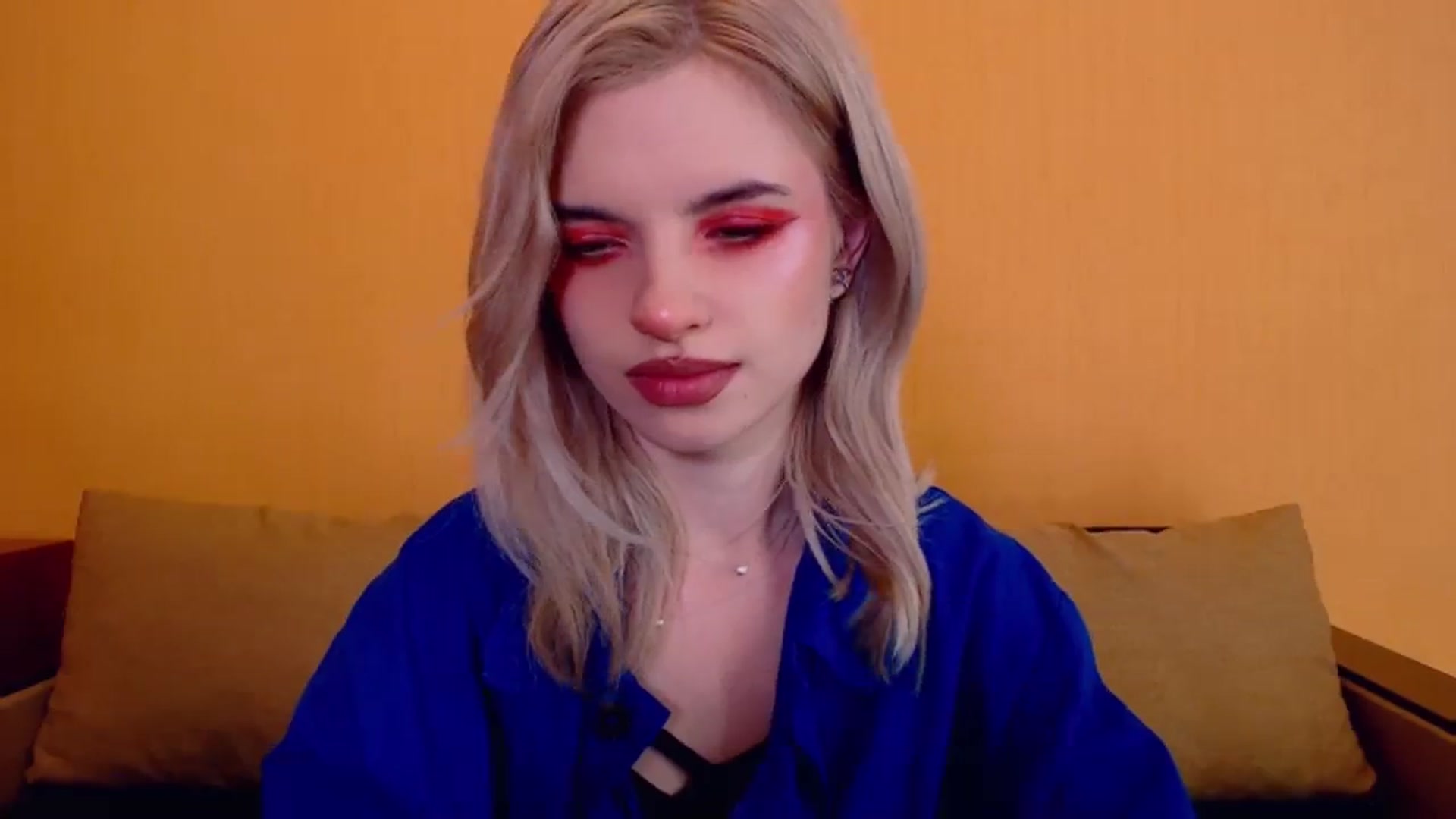 Gallery image thumbnail from Erineys's myfreecams stream on, 11/30/2023, 15:49 image 14 of 20
